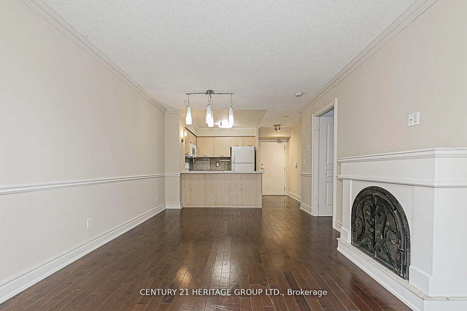 55 Harrison Garden Boulevard S, #407
