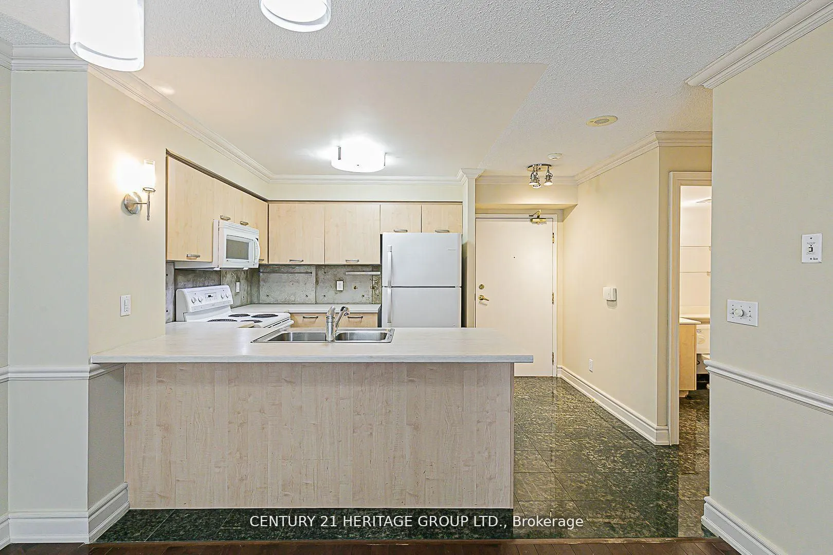 55 Harrison Garden Boulevard S, #407