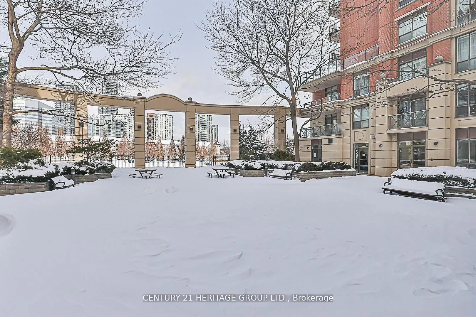 55 Harrison Garden Boulevard S, #407
