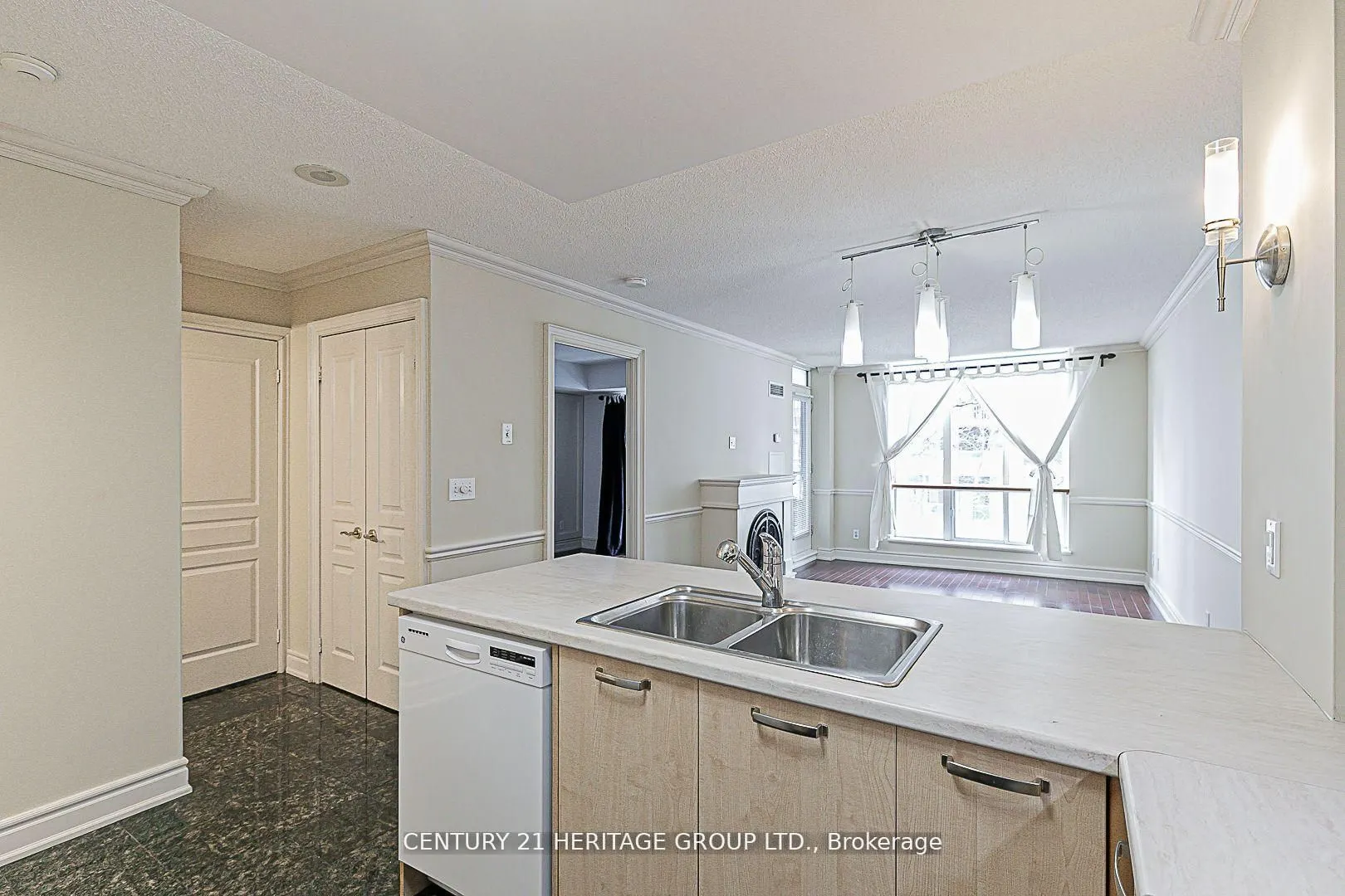 55 Harrison Garden Boulevard S, #407