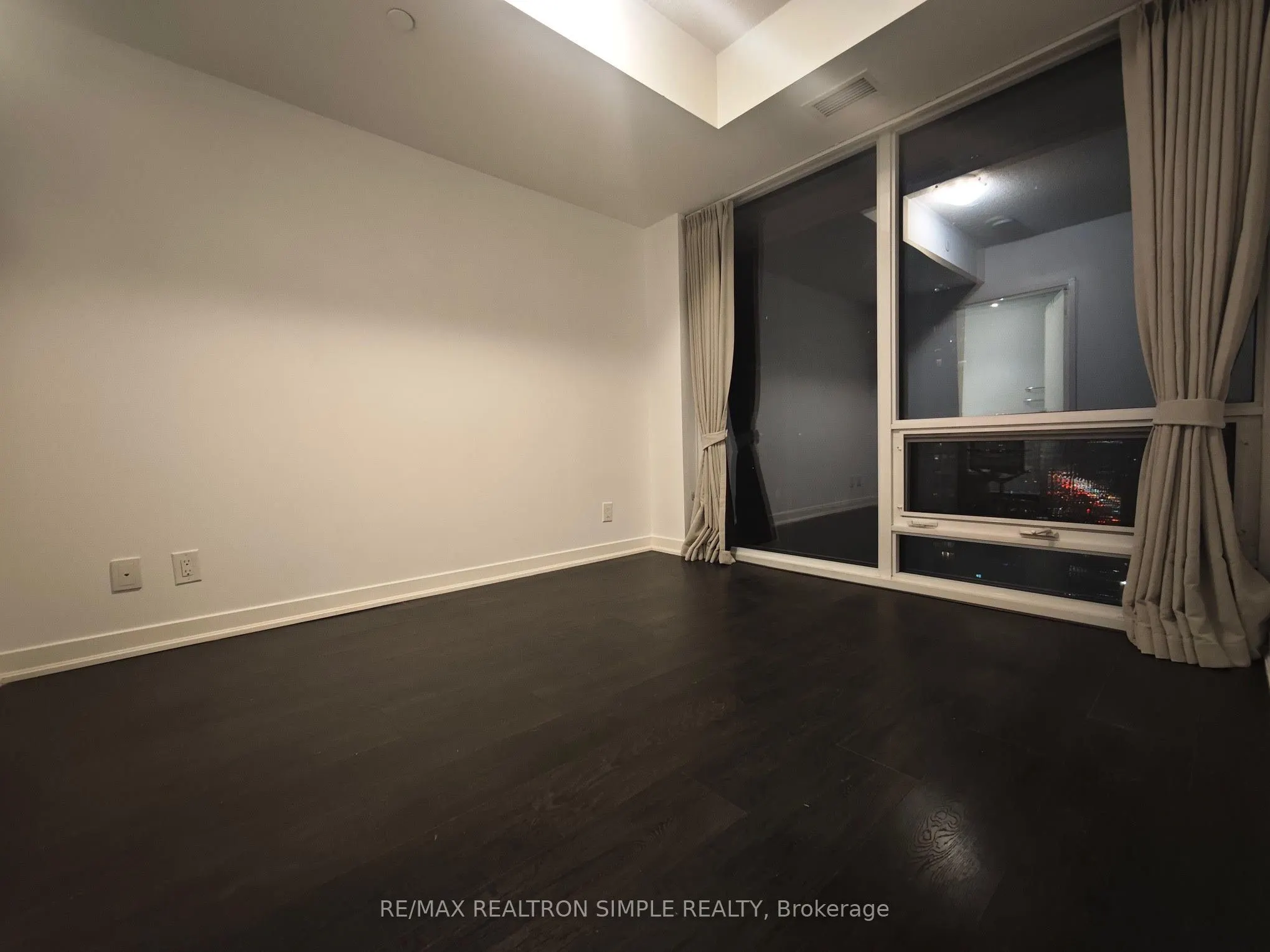 100 Harbour Street, #3502