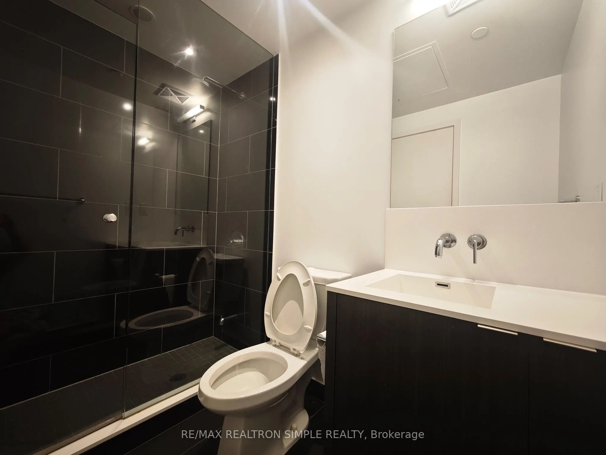 100 Harbour Street, #3502