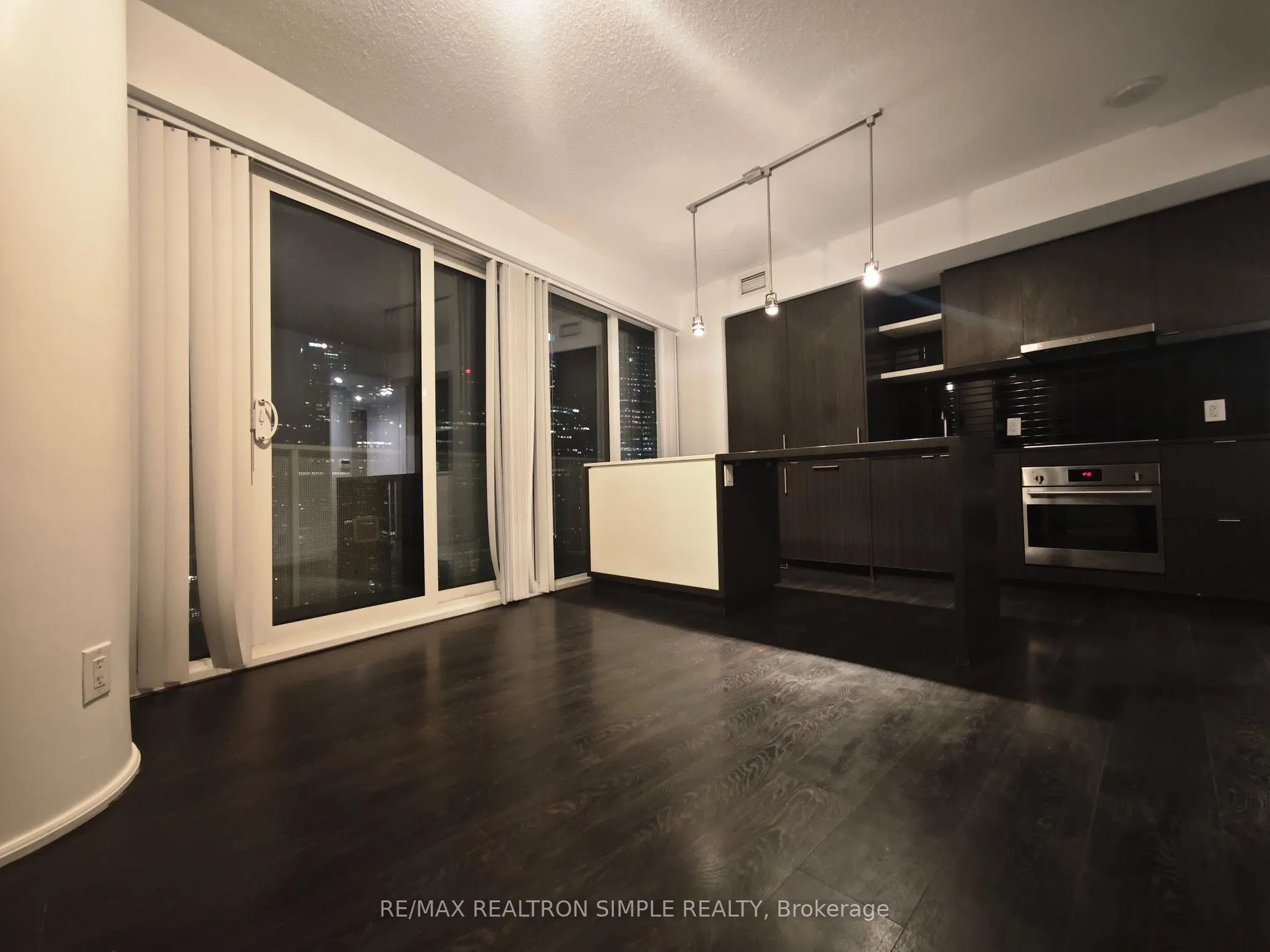100 Harbour Street, #3502