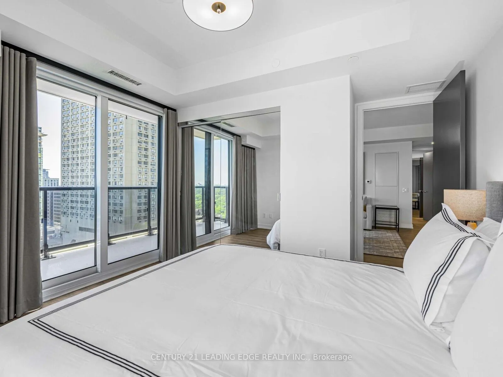 771 Yonge Street, #2606