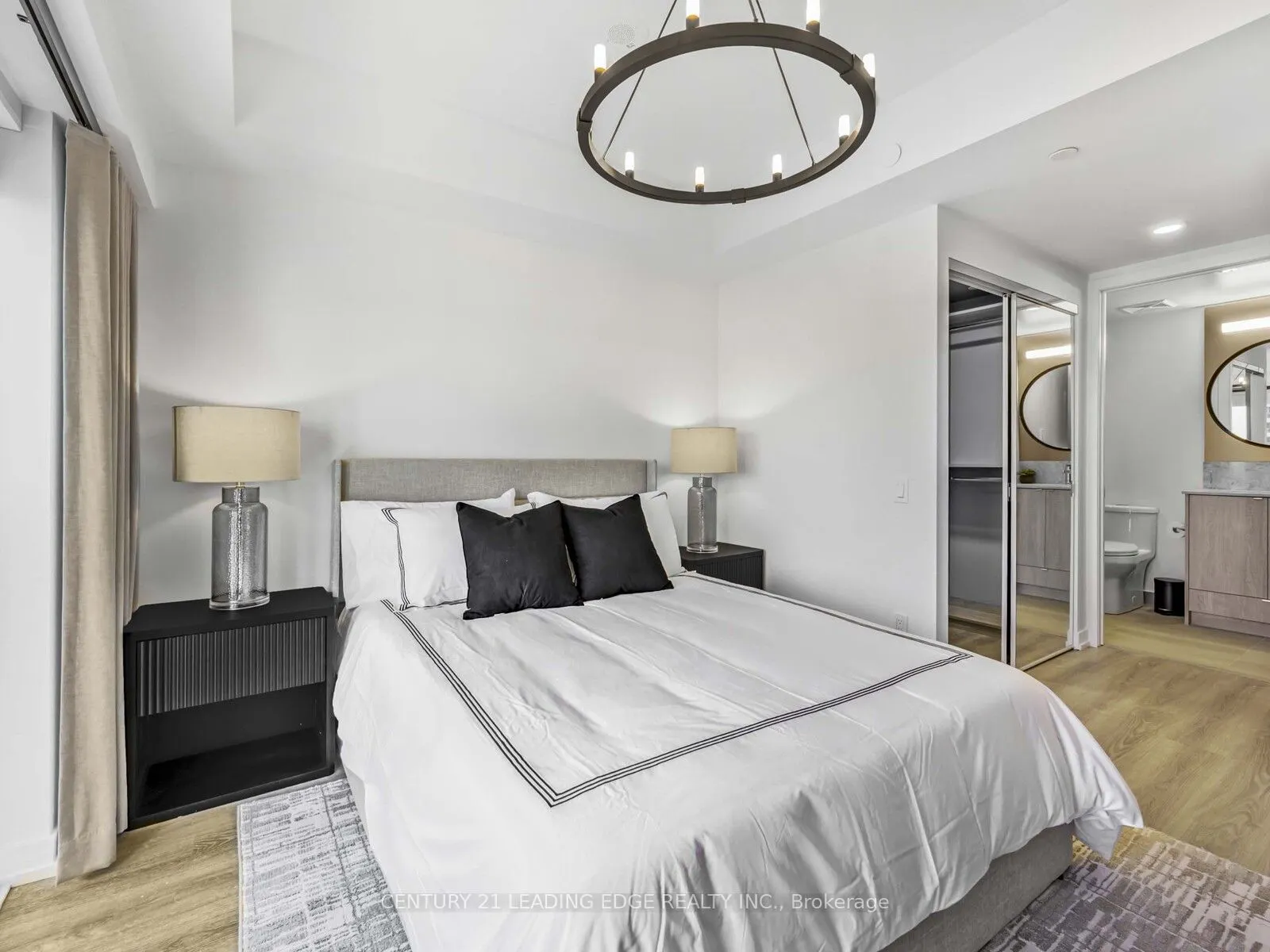 771 Yonge Street, #2606