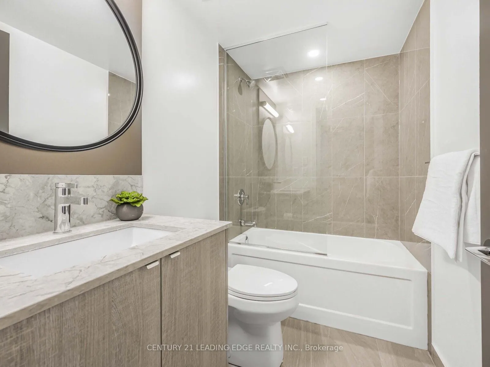 771 Yonge Street, #2606