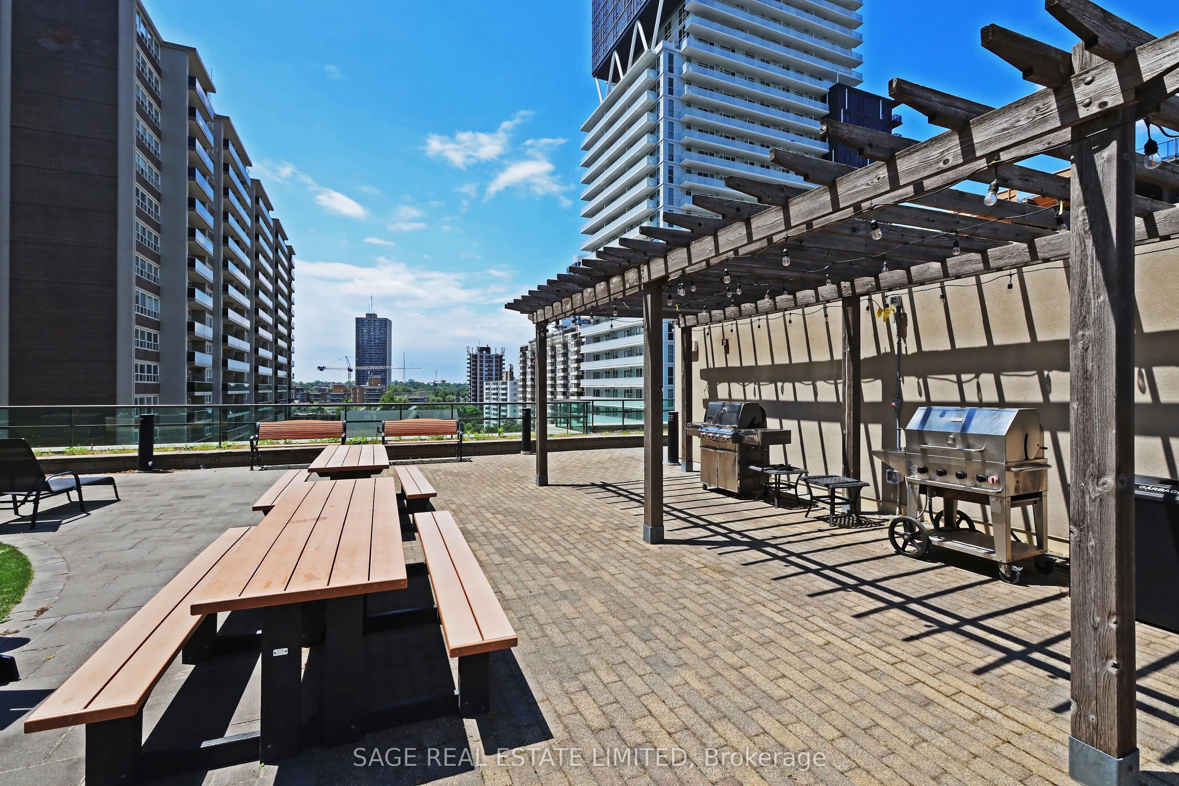 88 Broadway Avenue, #1301