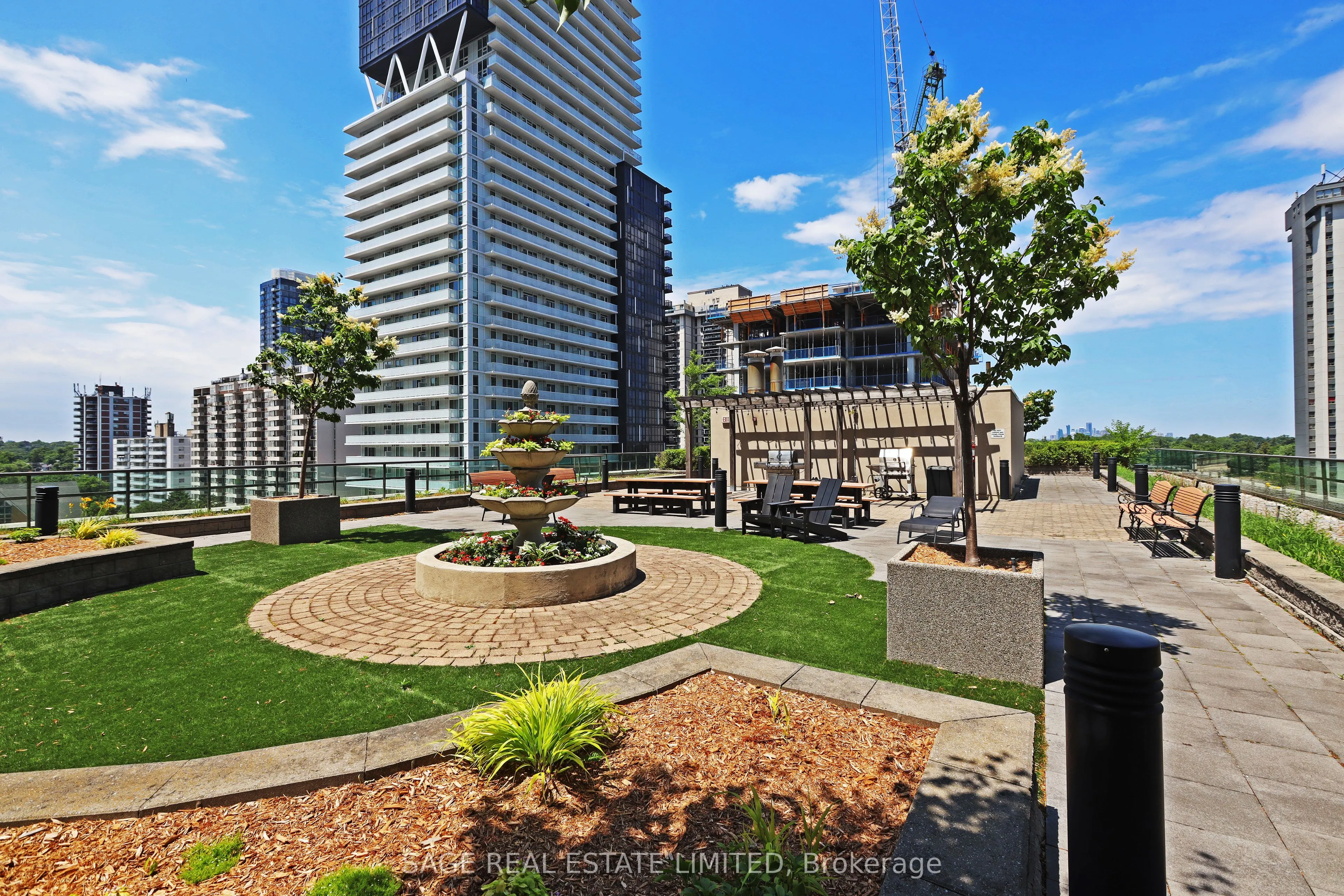 88 Broadway Avenue, #1301