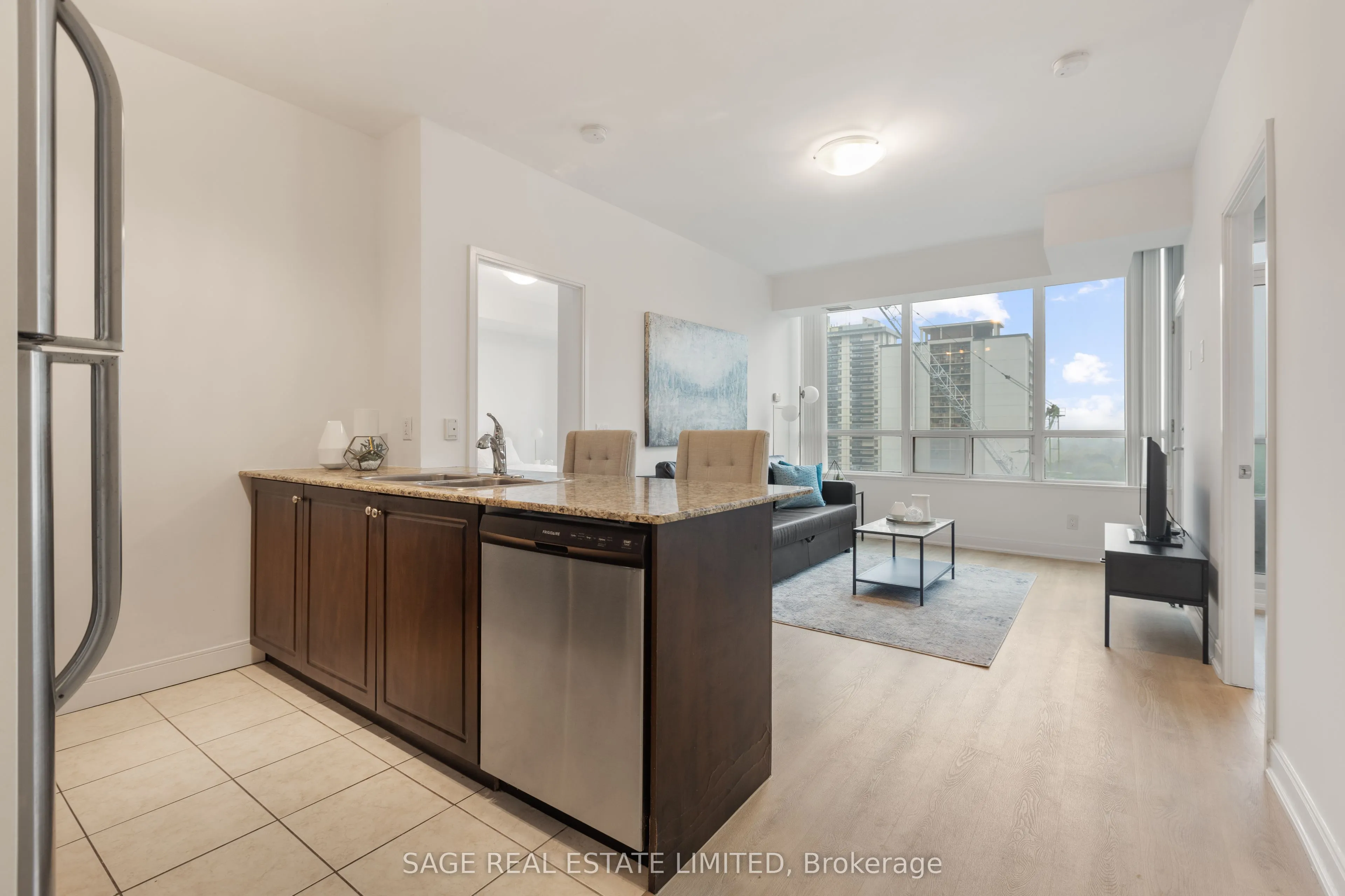 88 Broadway Avenue, #1301