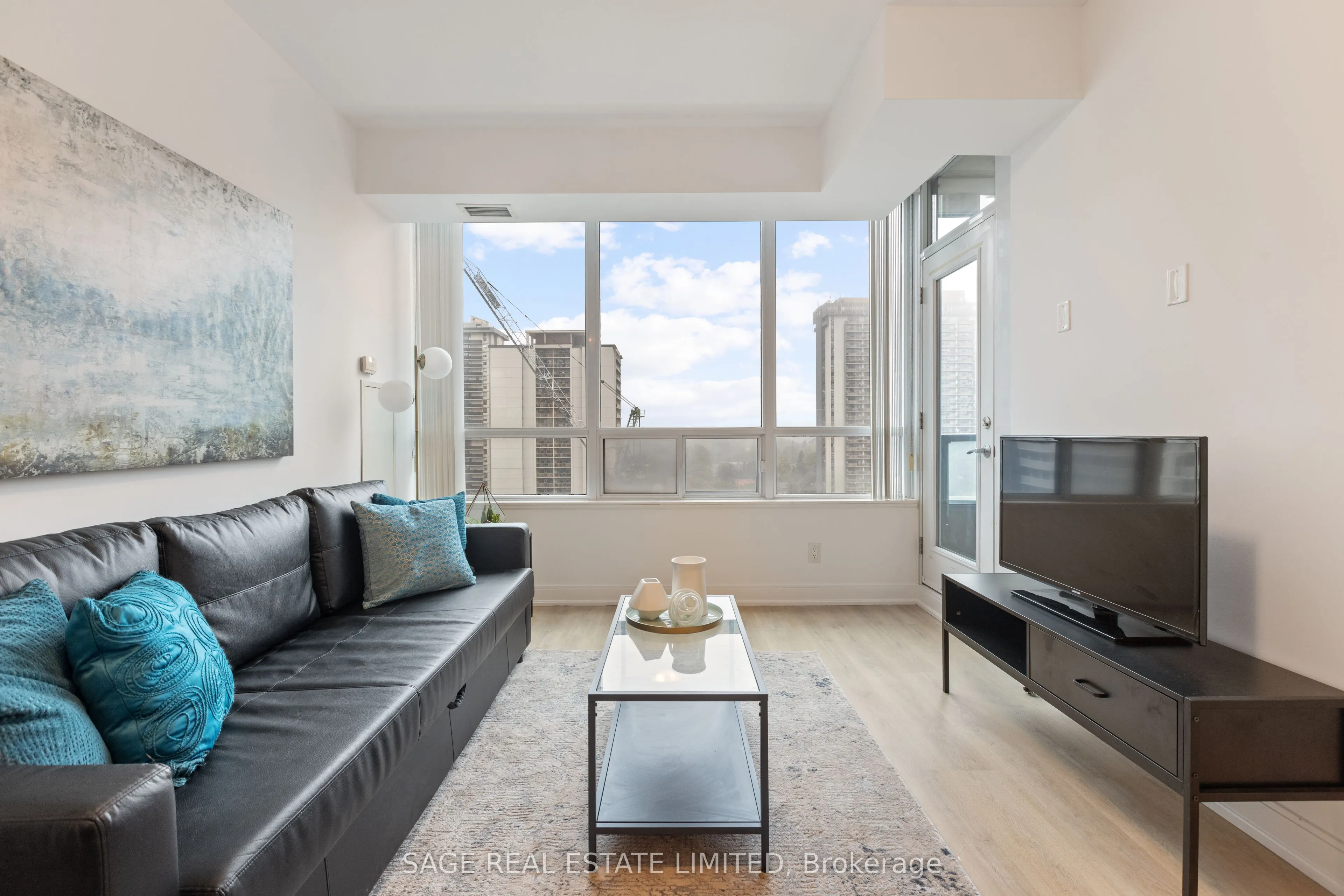 88 Broadway Avenue, #1301