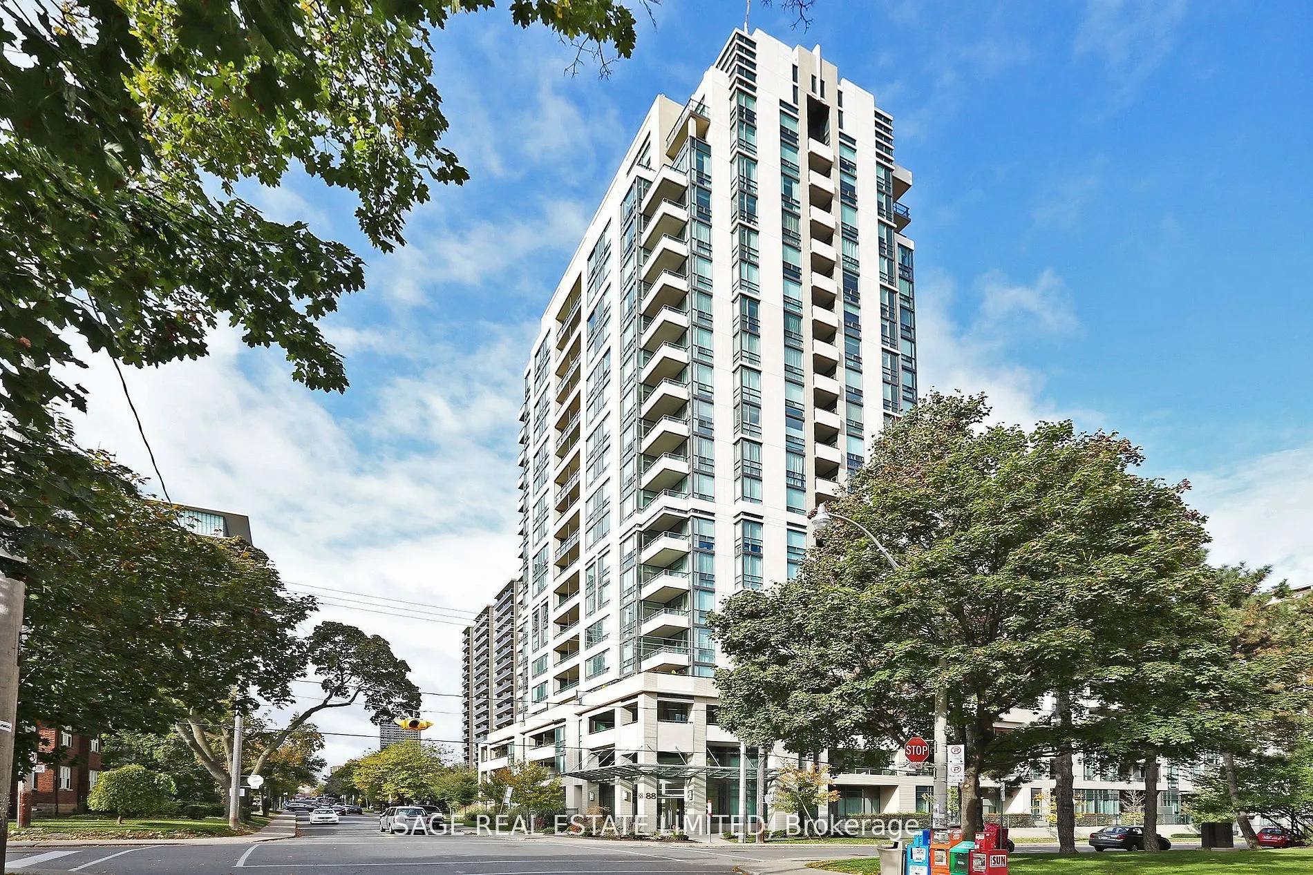88 Broadway Avenue, #1301