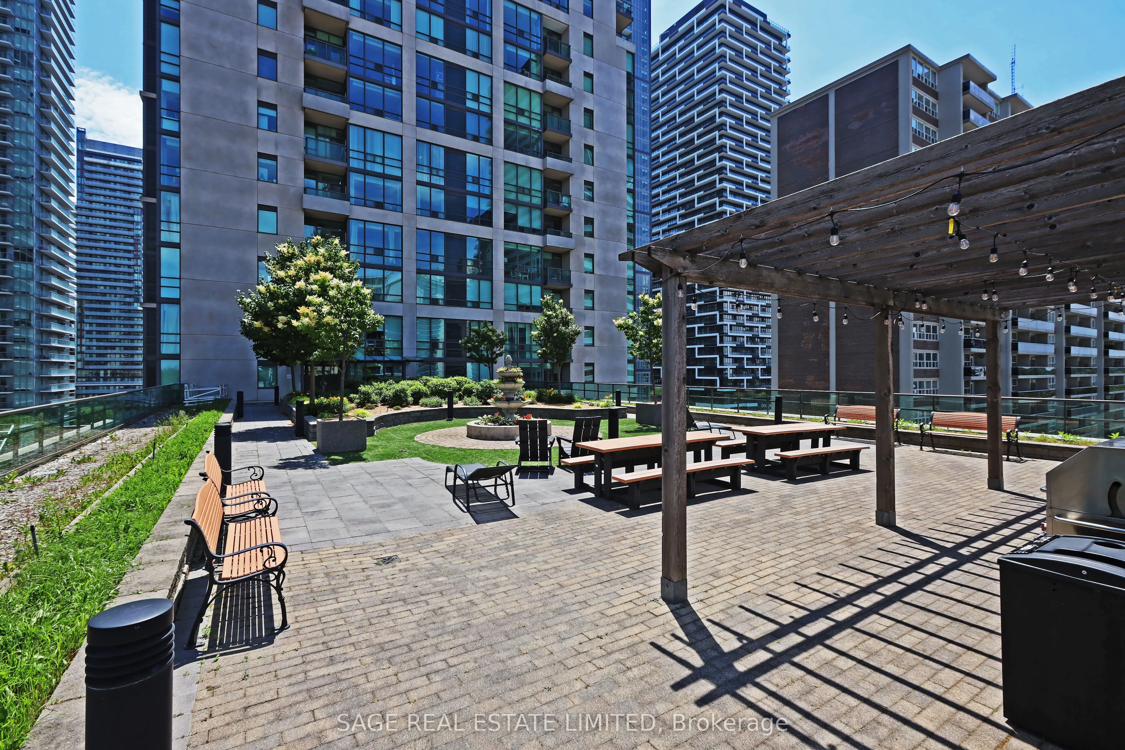 88 Broadway Avenue, #1301