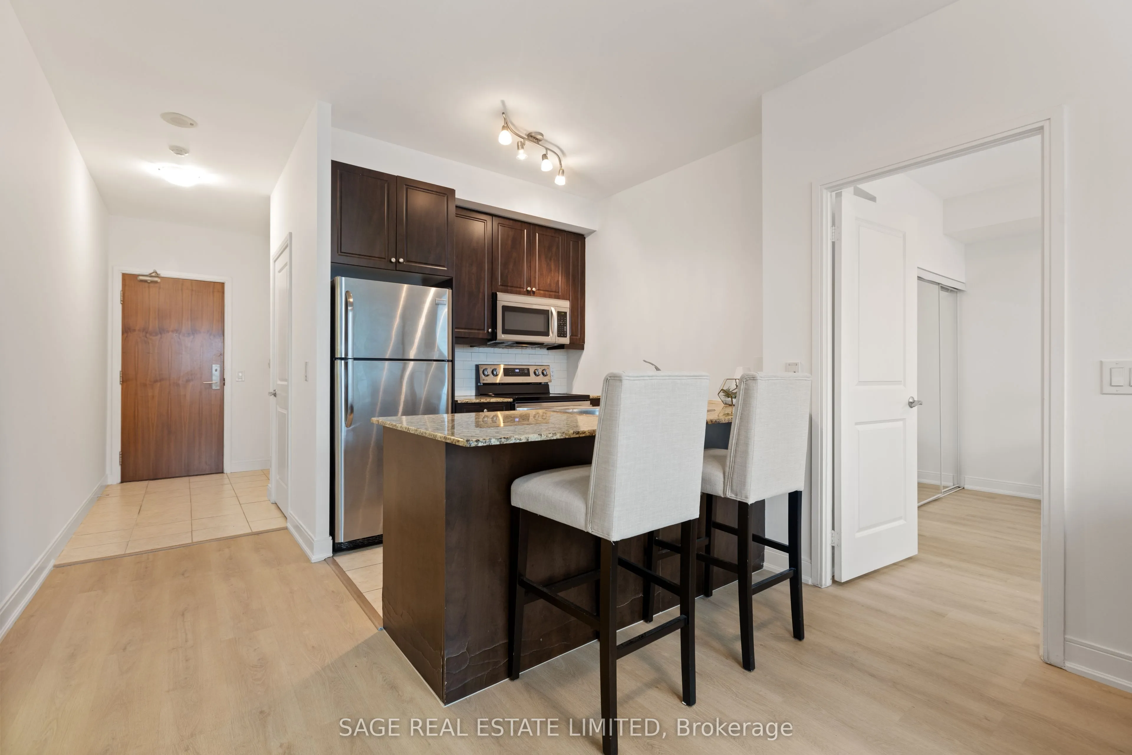88 Broadway Avenue, #1301