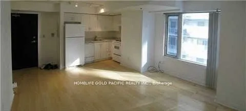 210 Victoria Street, #708