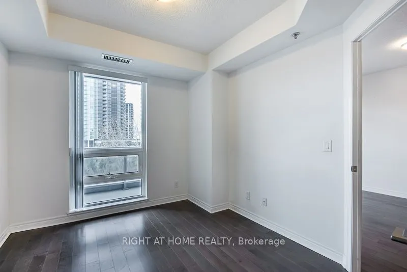 2756 Old Leslie Street, #503