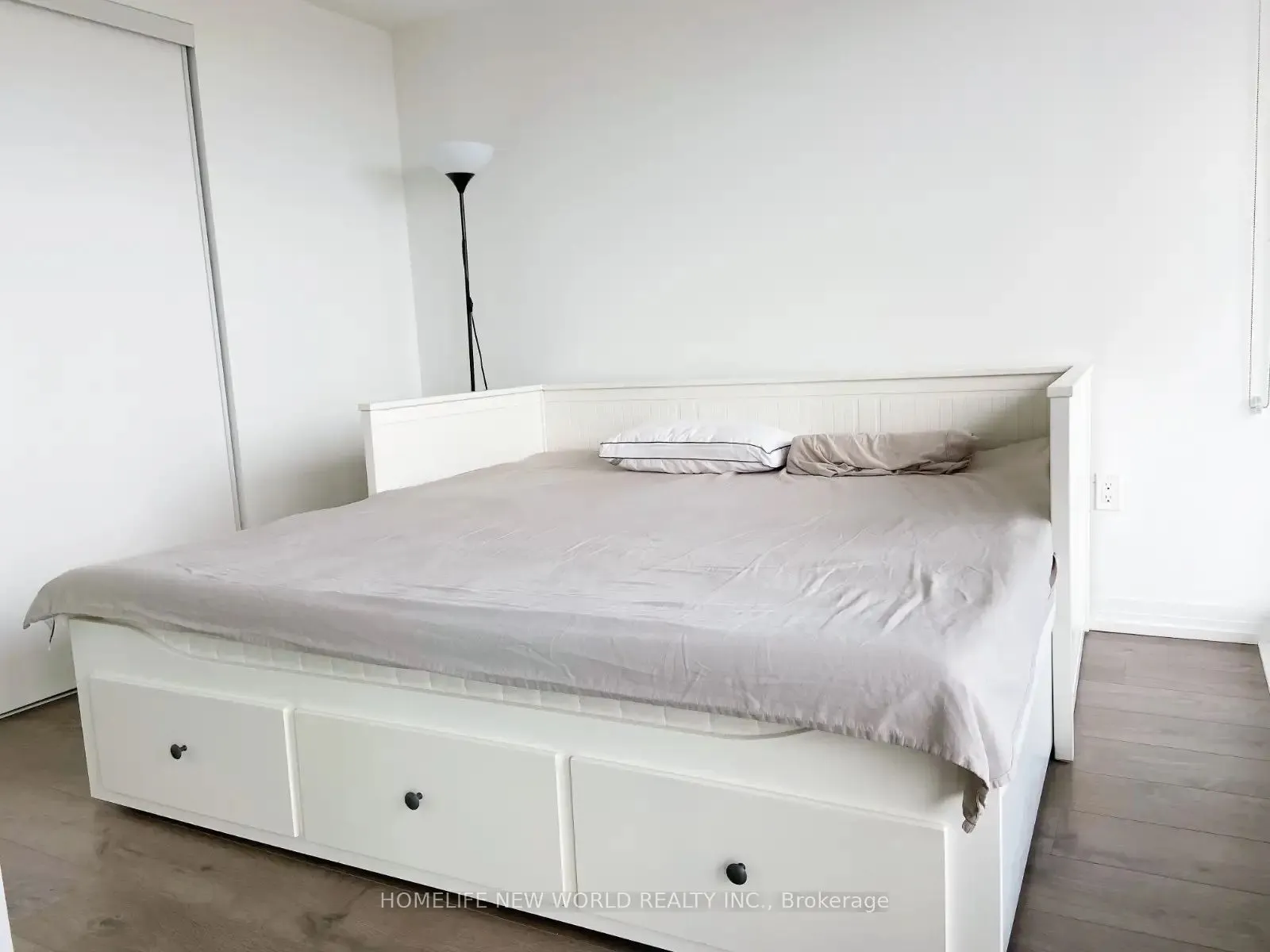 251 Jarvis Street, #4414