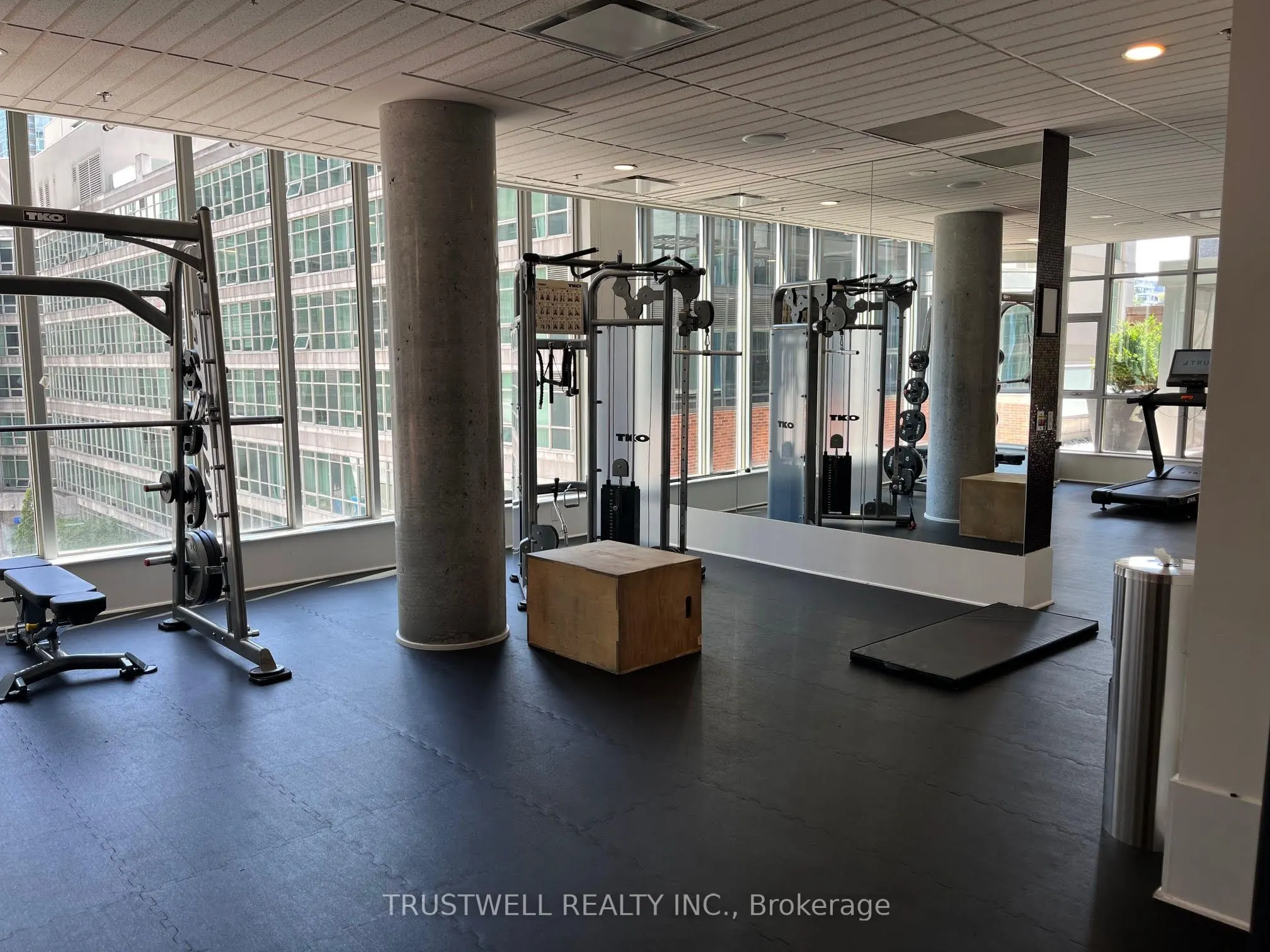 375 King Street W, #2810