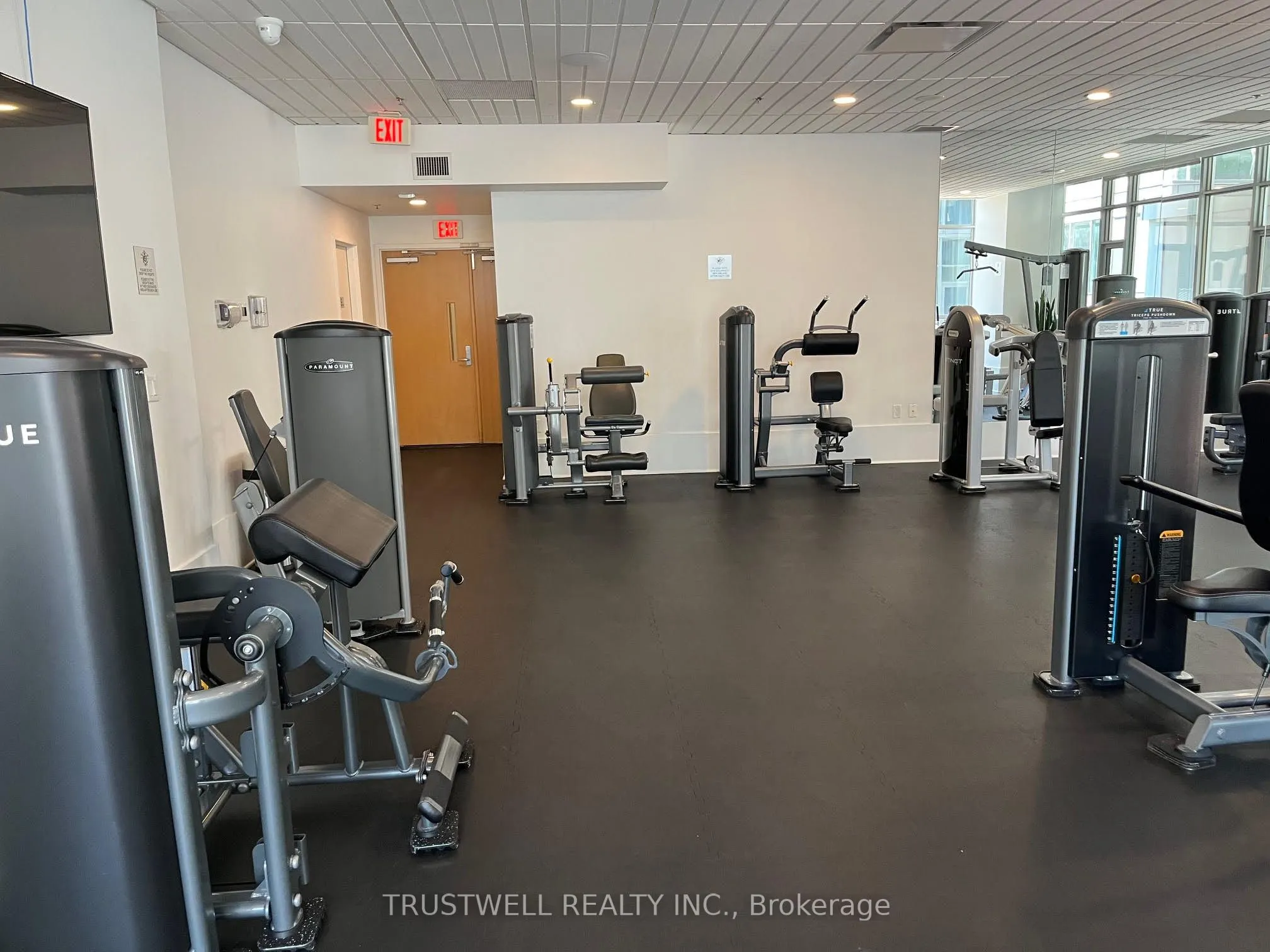 375 King Street W, #2810