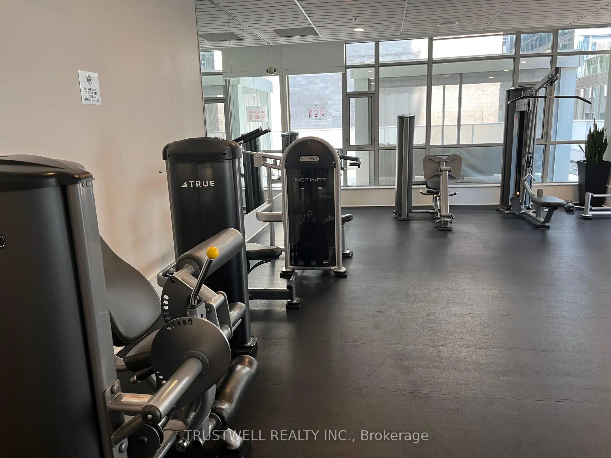 375 King Street W, #2810