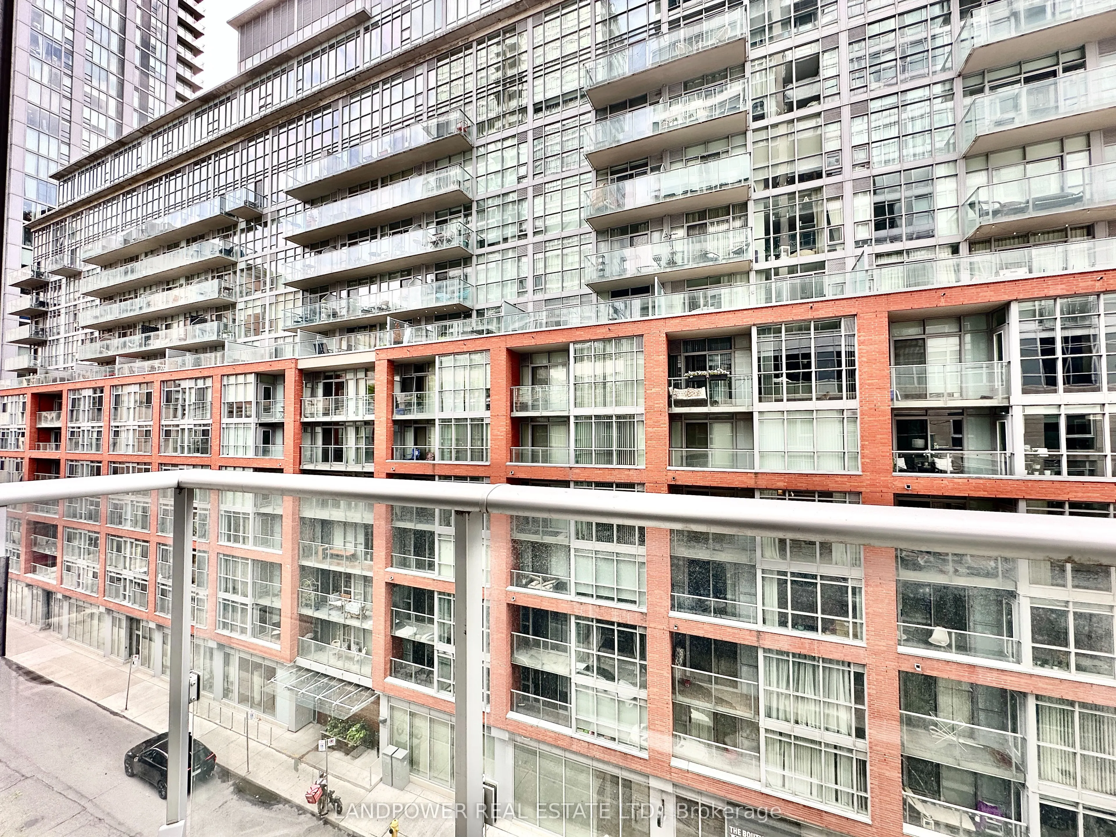 30 Nelson Street, #519