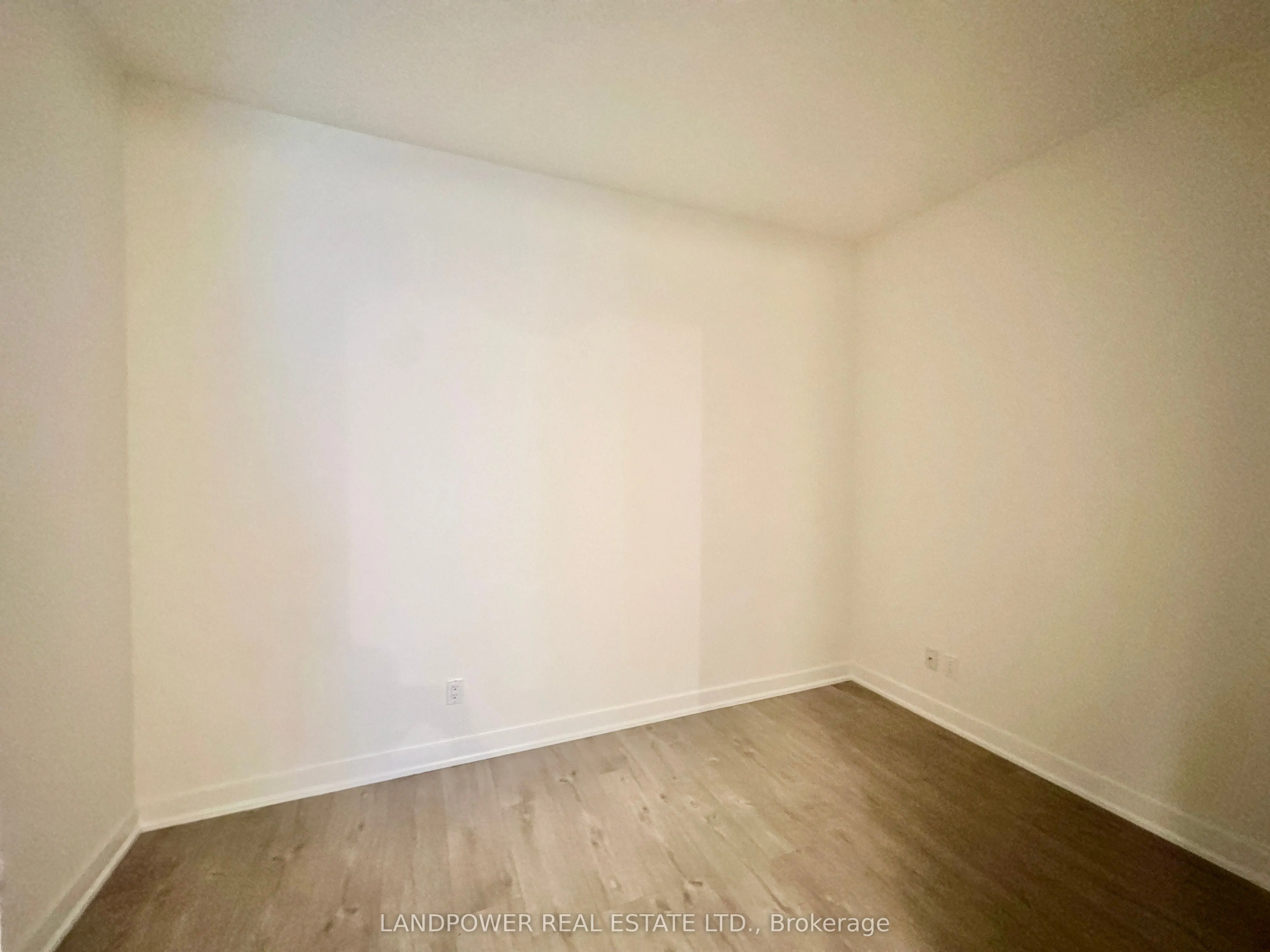 30 Nelson Street, #519