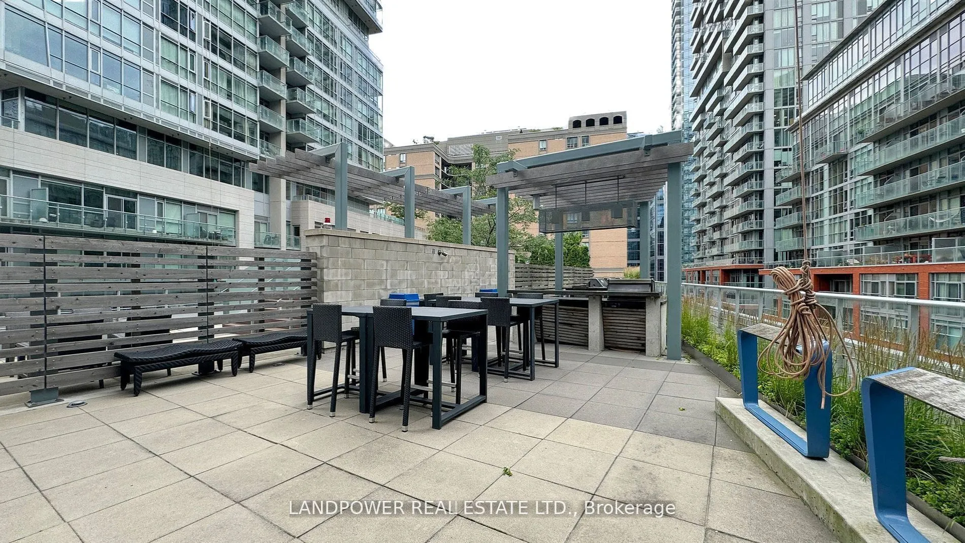 30 Nelson Street, #519