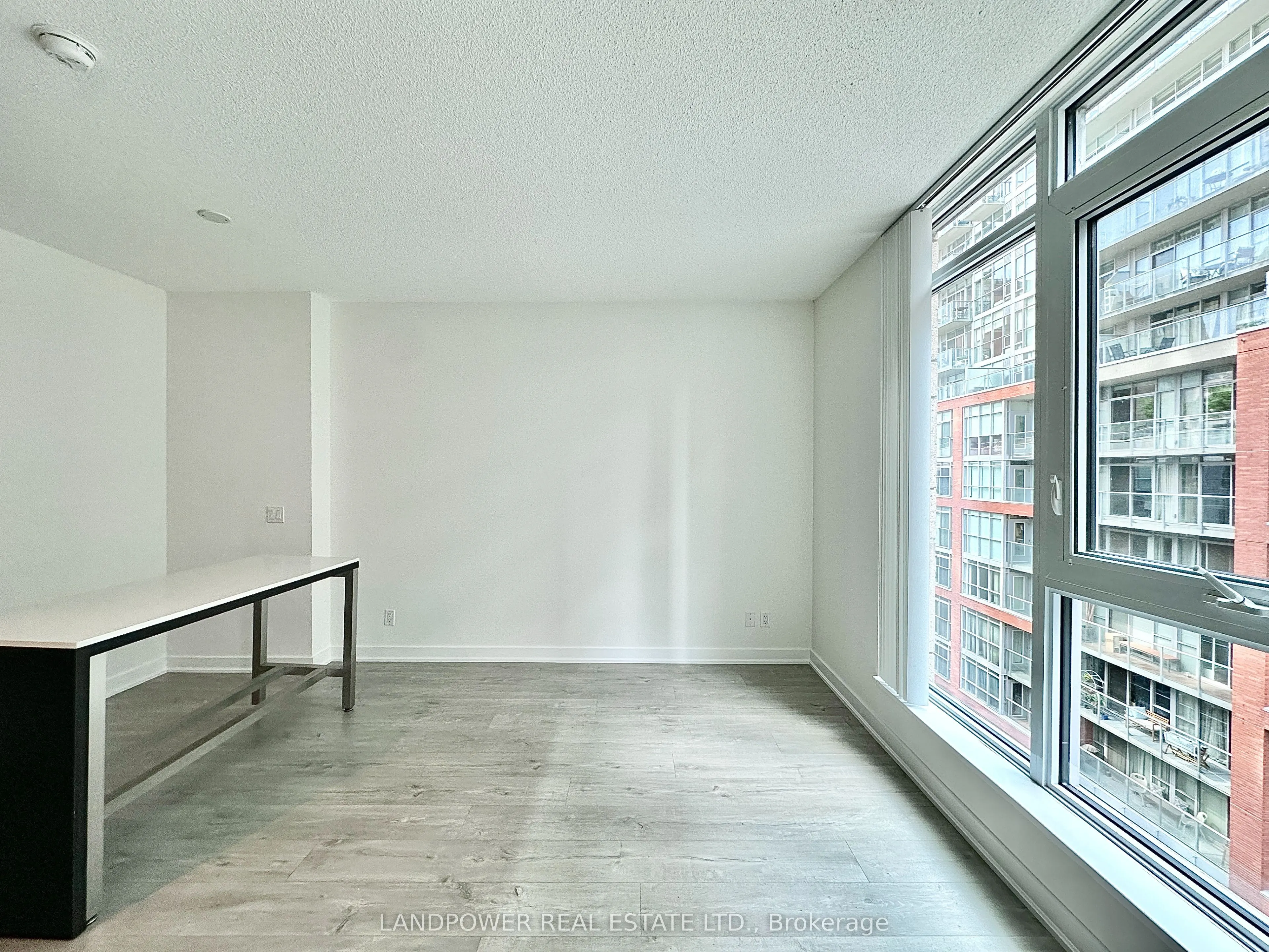 30 Nelson Street, #519