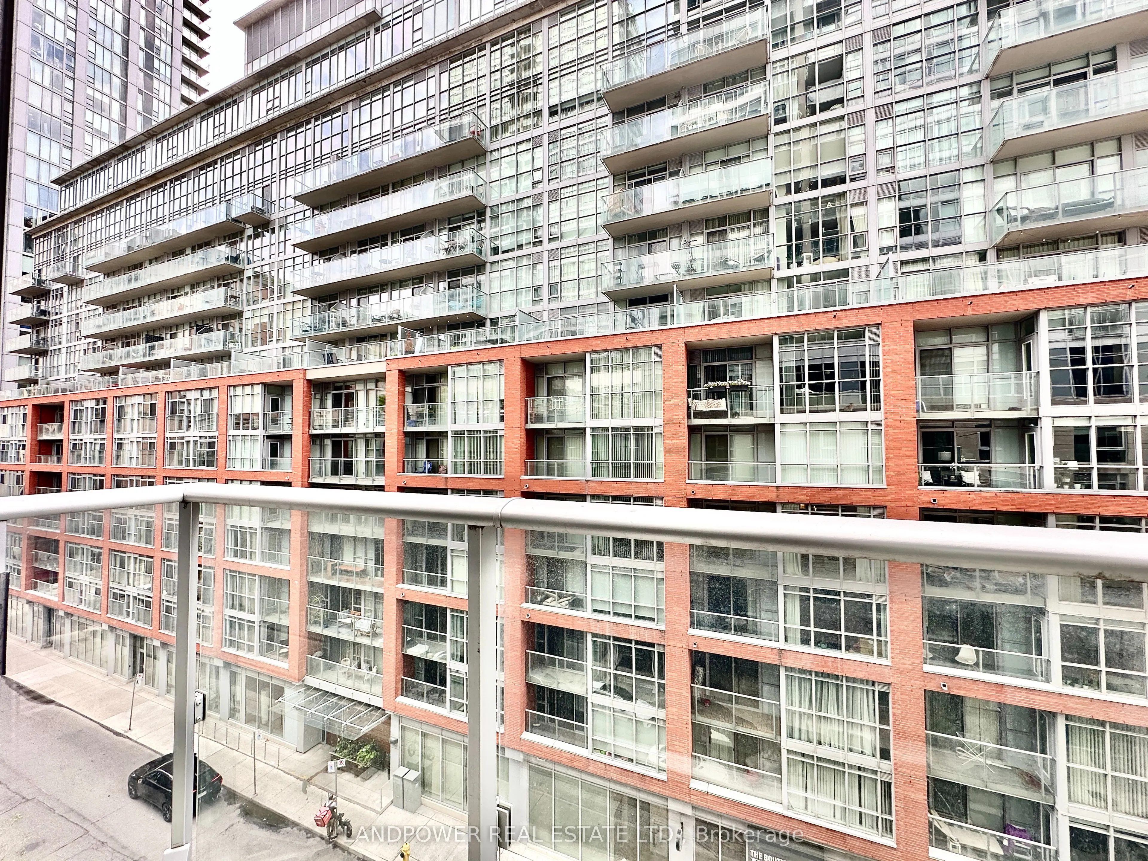 30 Nelson Street, #519