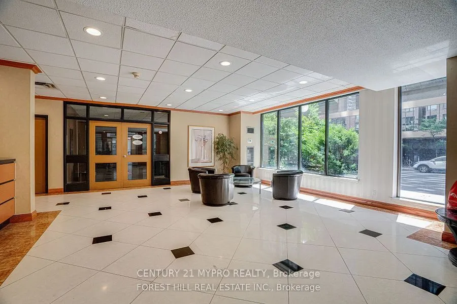 633 bay Street, #312