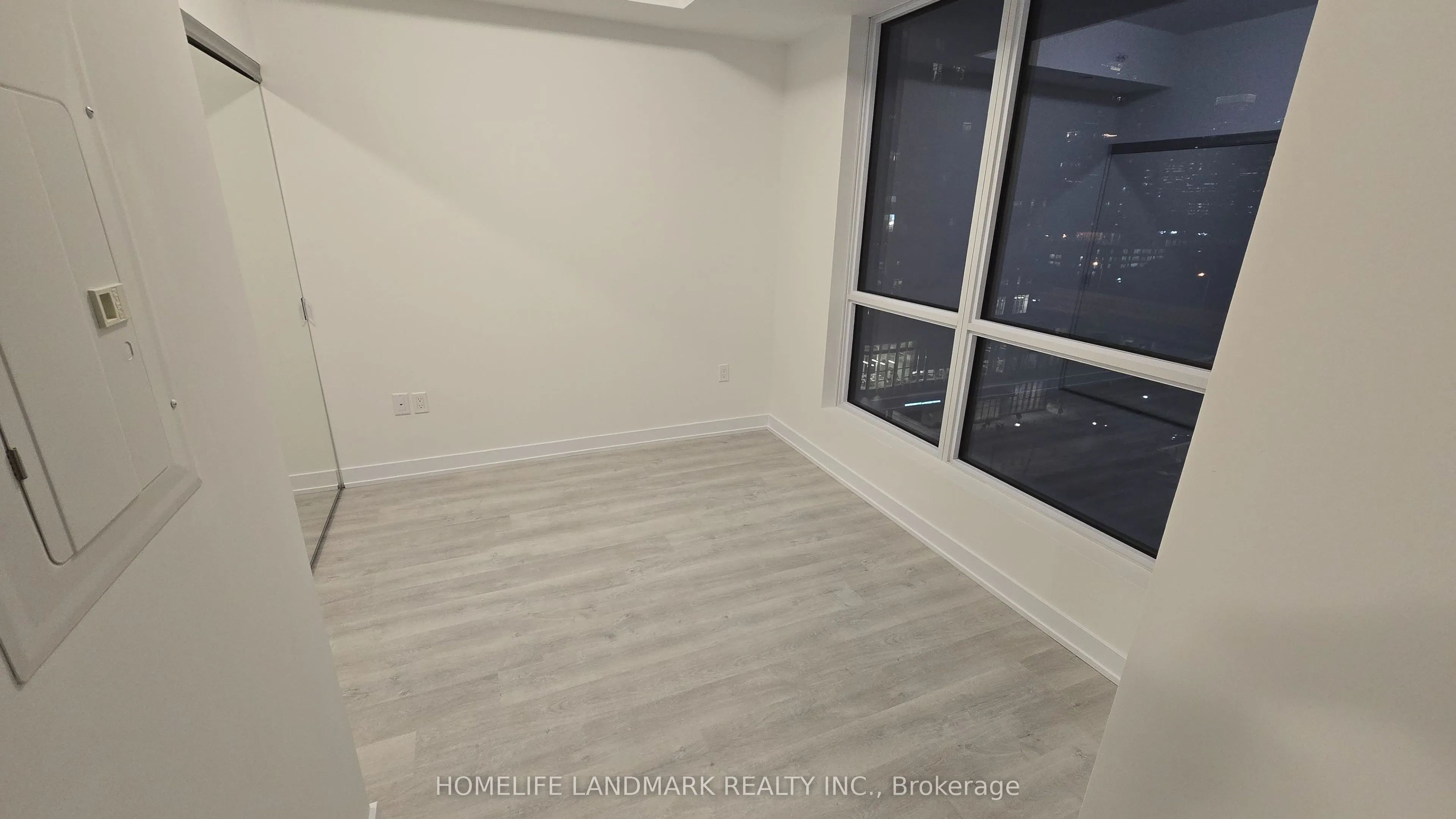 15 Richardson Street, #1004
