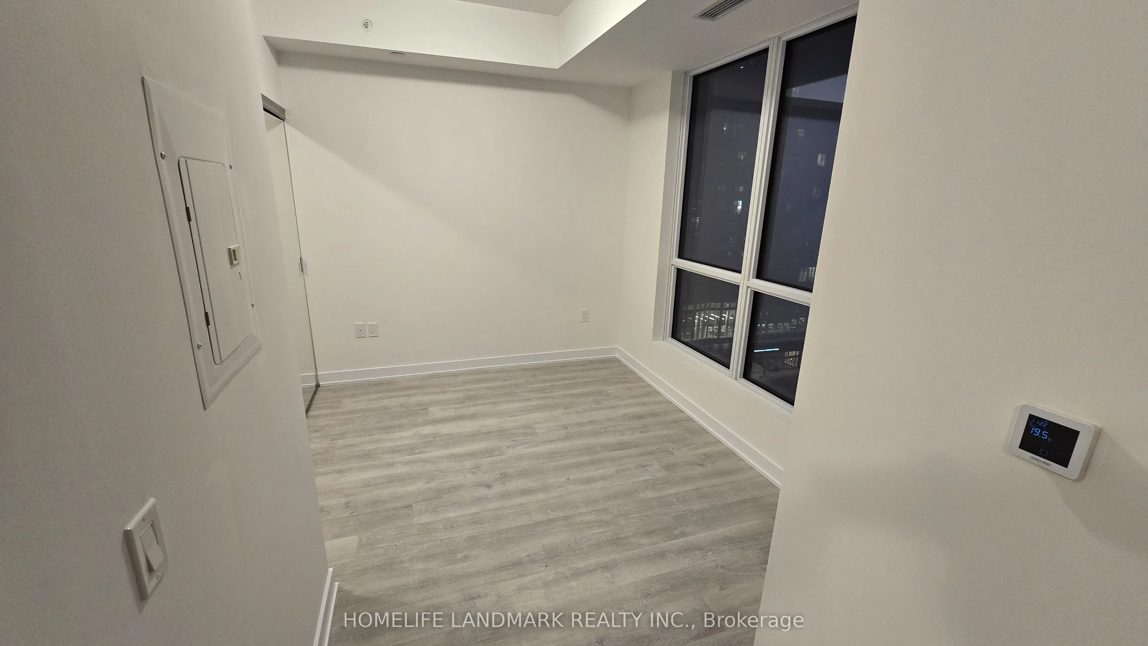15 Richardson Street, #1004