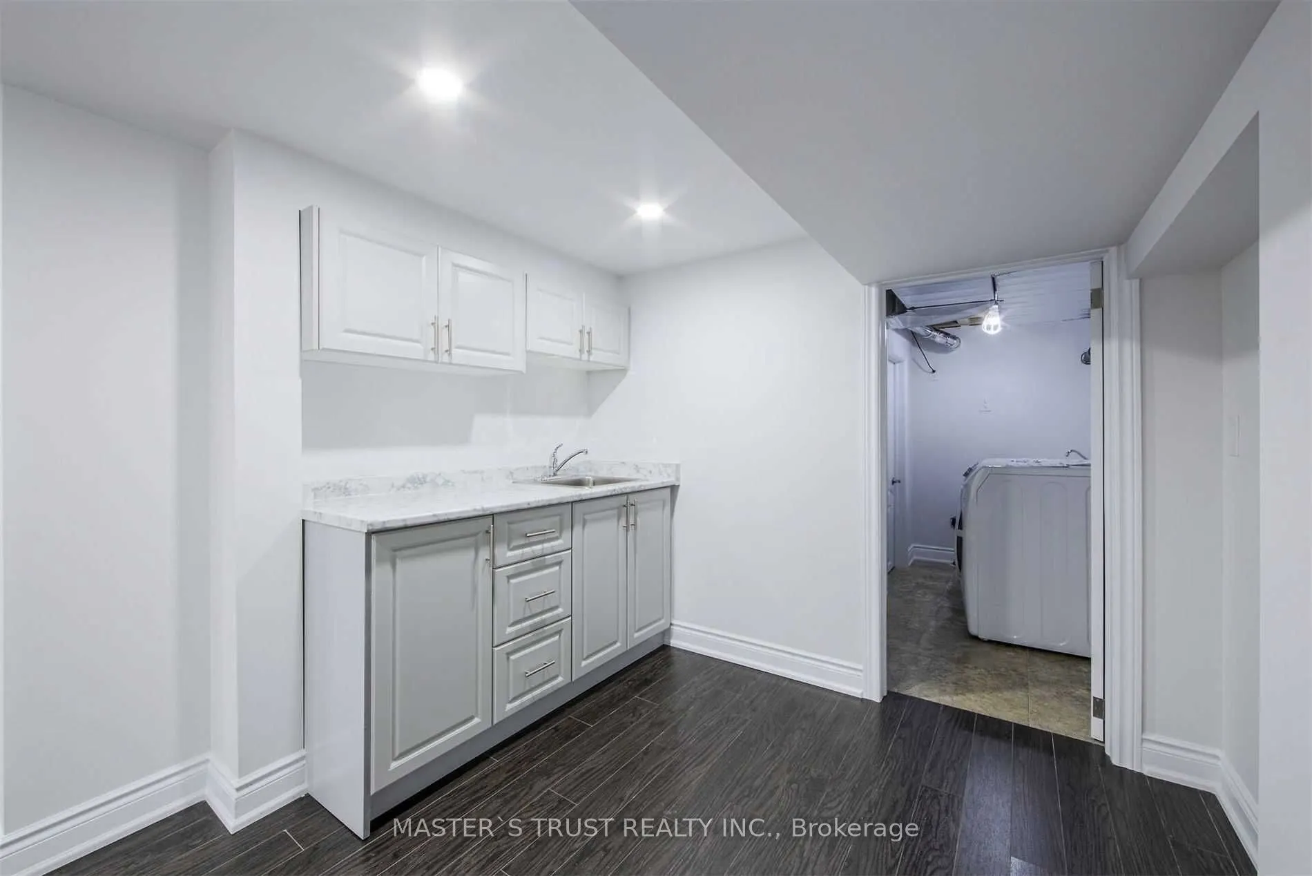 420 Ossington Avenue