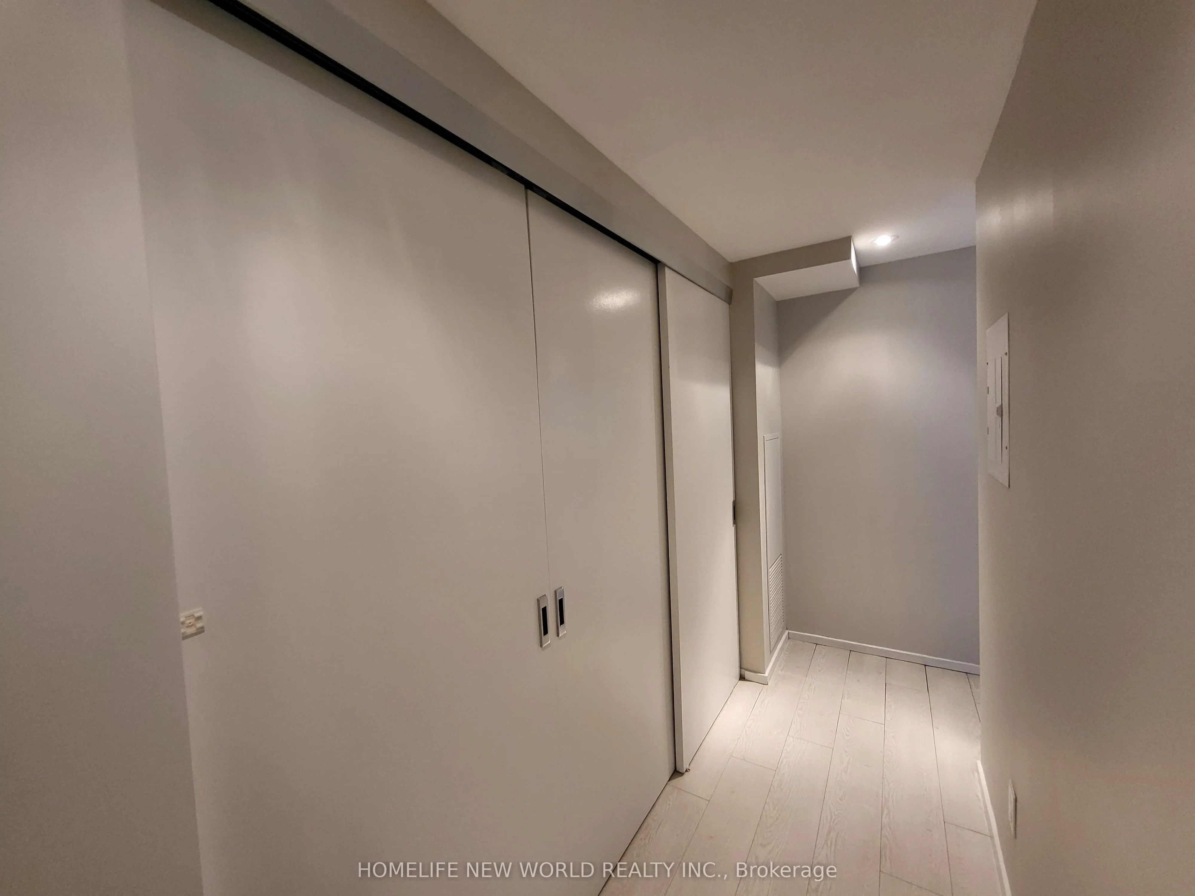 8 Charlotte Street, #404