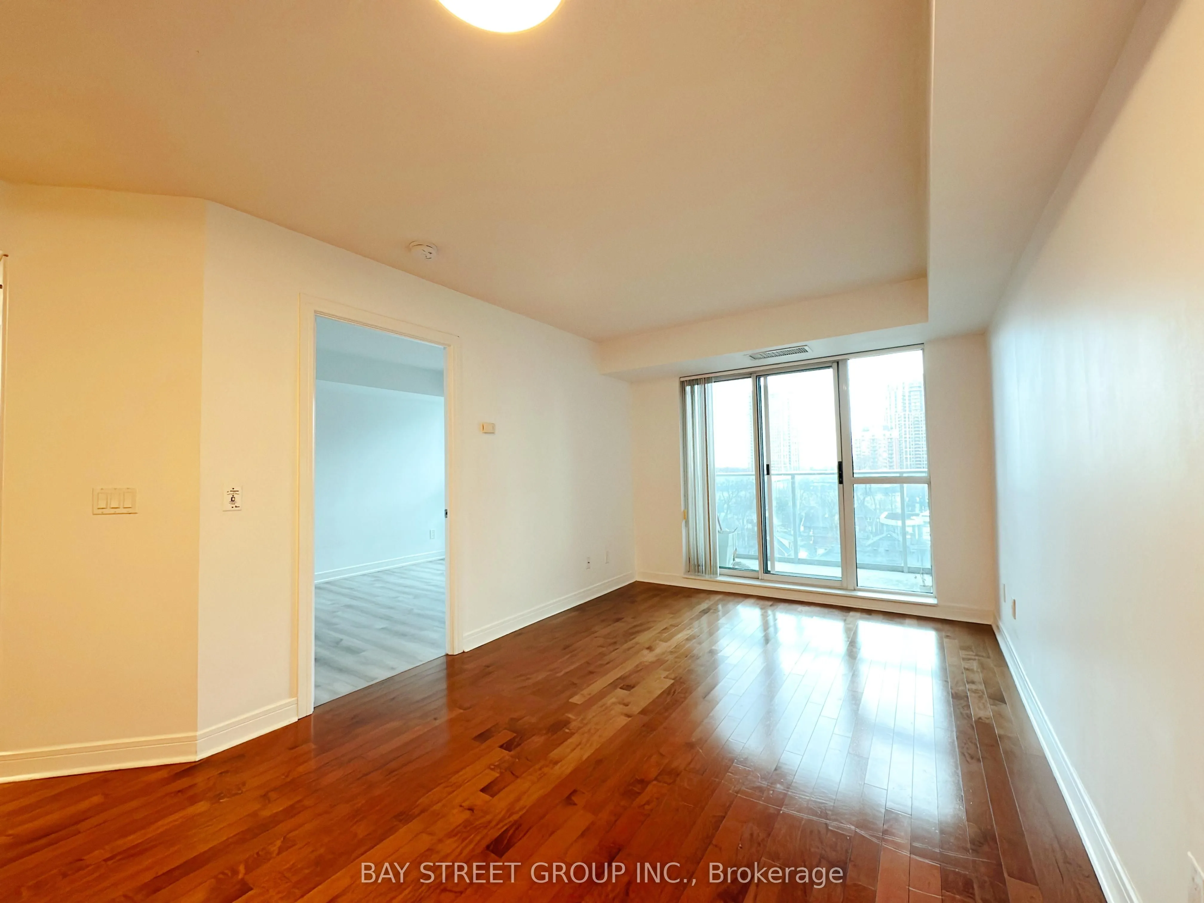 31 Bales Avenue, #916