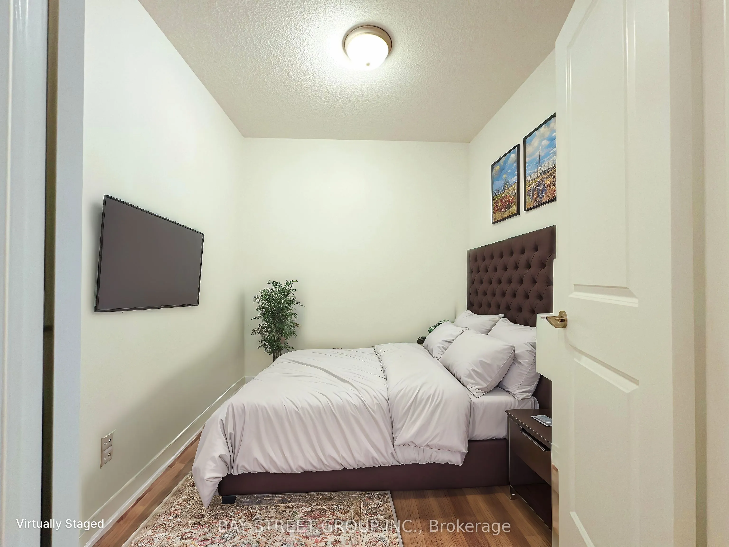 31 Bales Avenue, #916