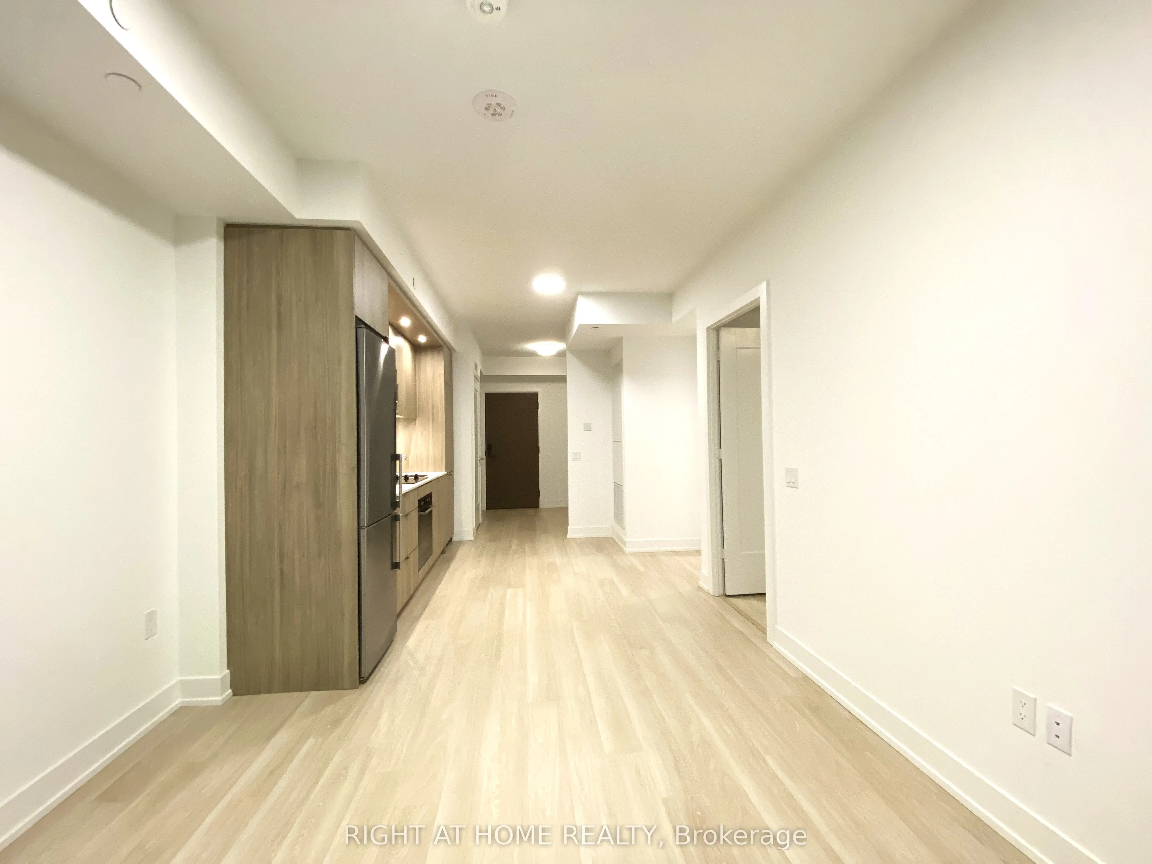 30 INN ON THE PARK Drive, #2901