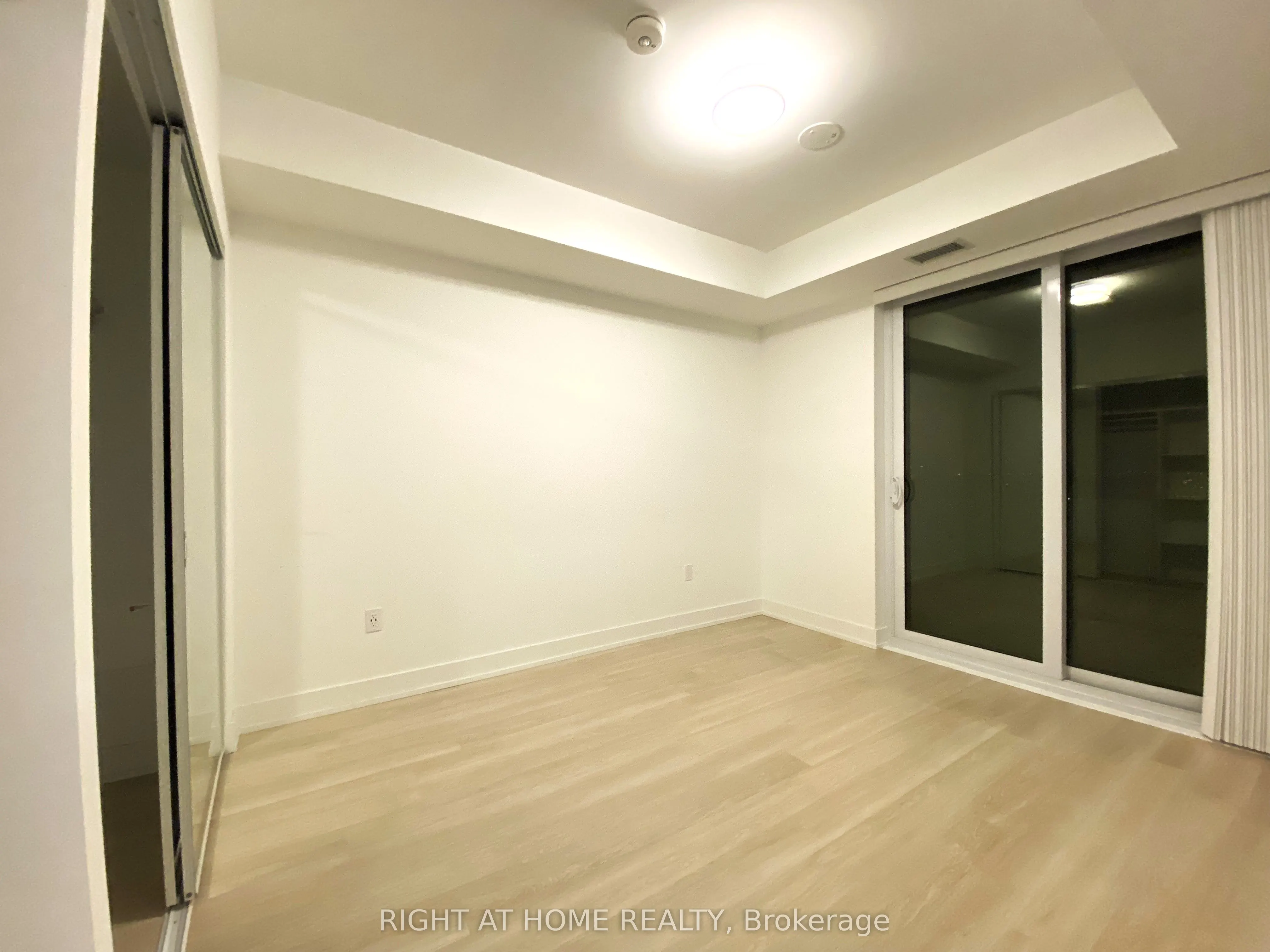30 INN ON THE PARK Drive, #2901