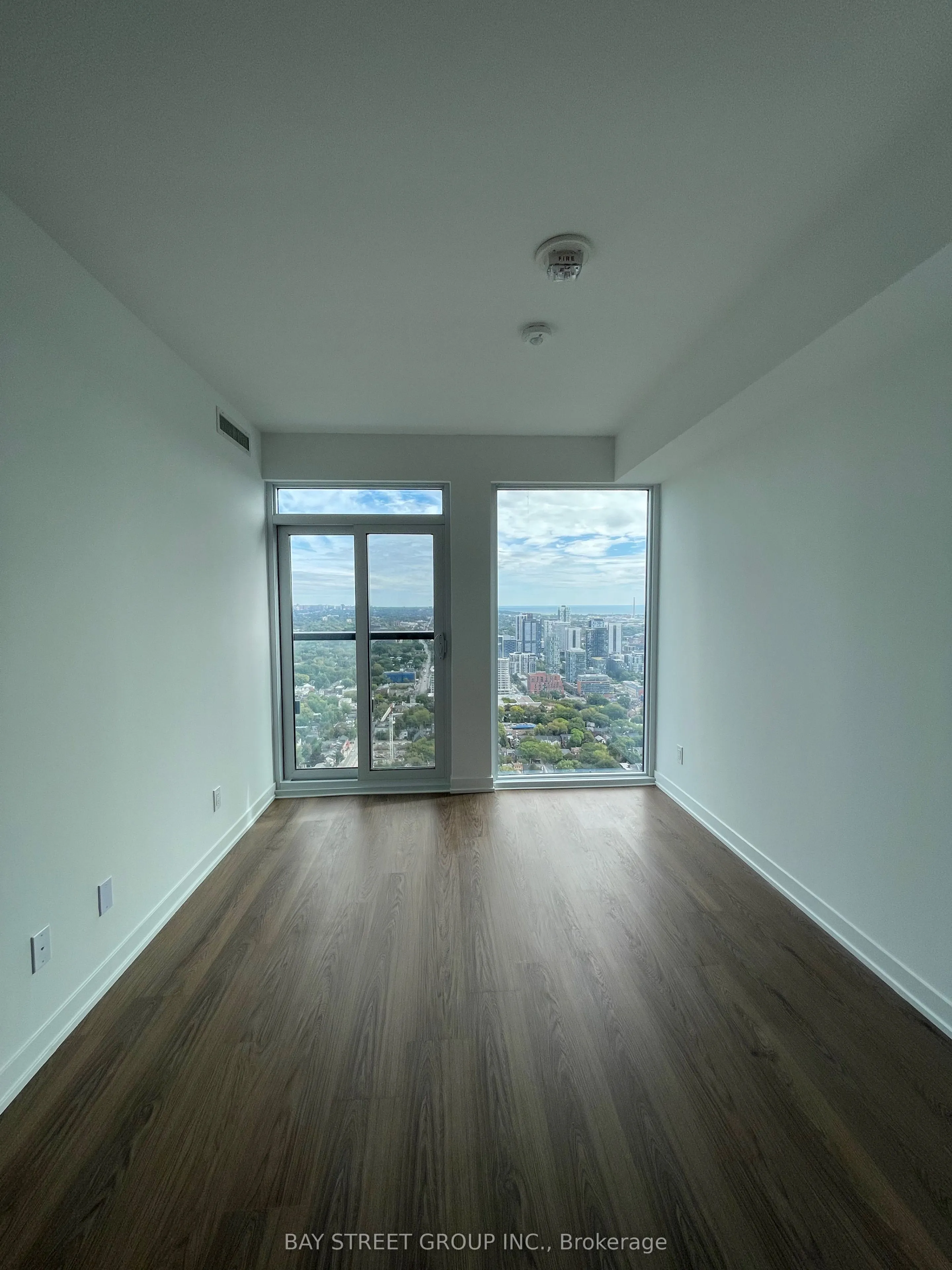 319 Jarvis Street, #4911