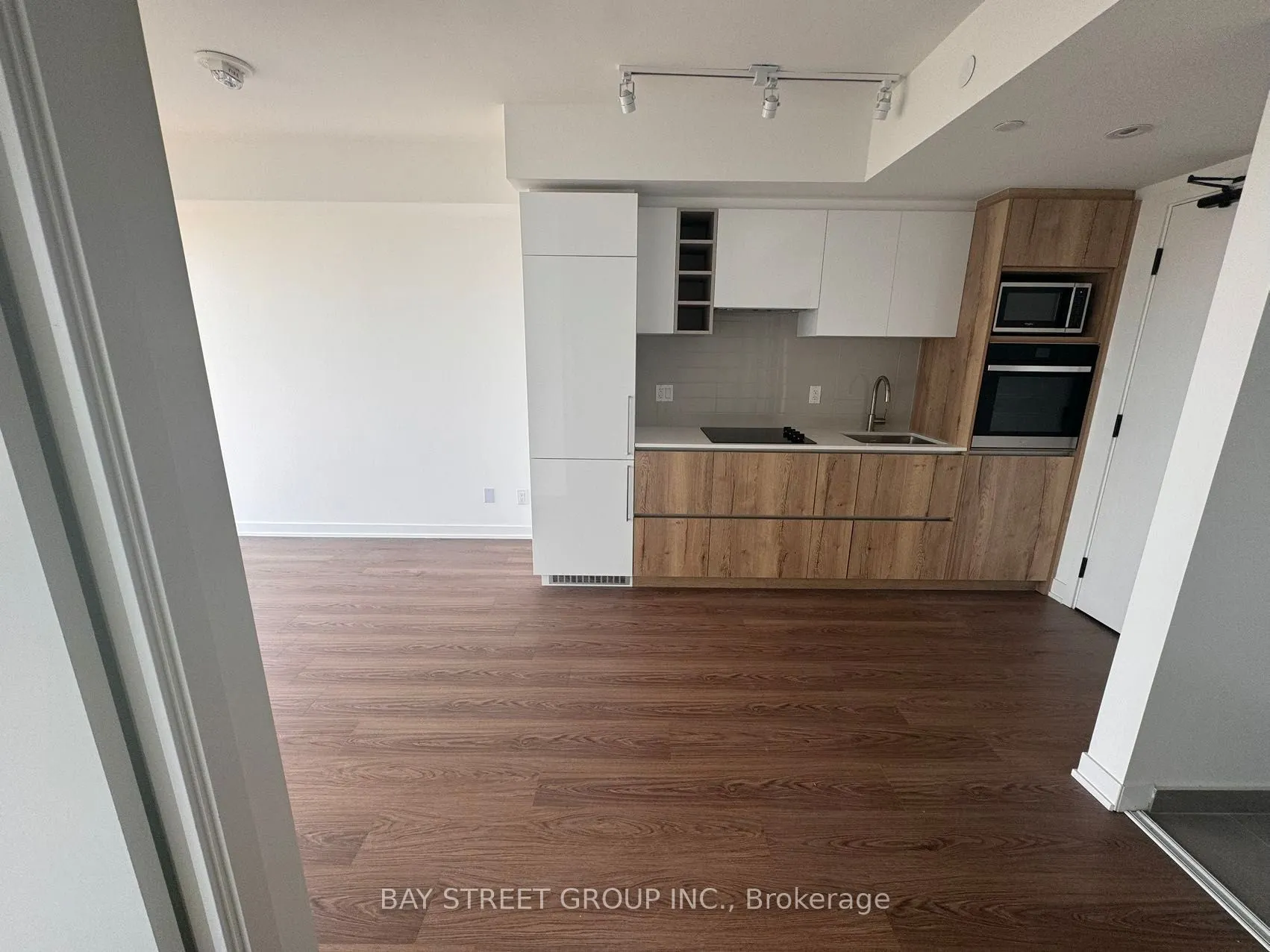 319 Jarvis Street, #4911