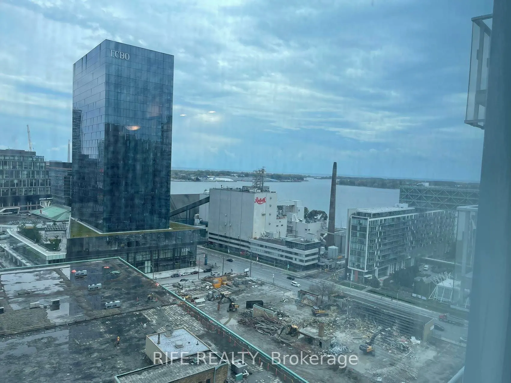 28 Freeland Street, #1707