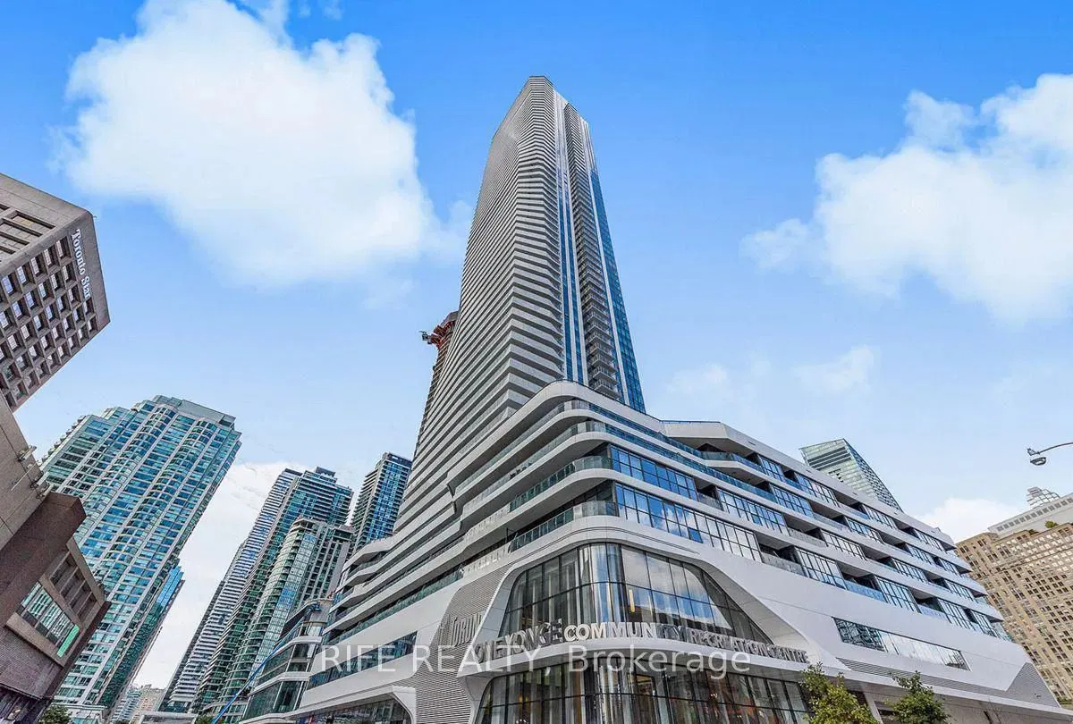 28 Freeland Street, #1707