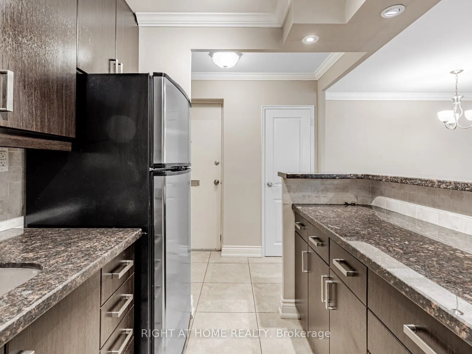 71 Jonesville Crescent, #104