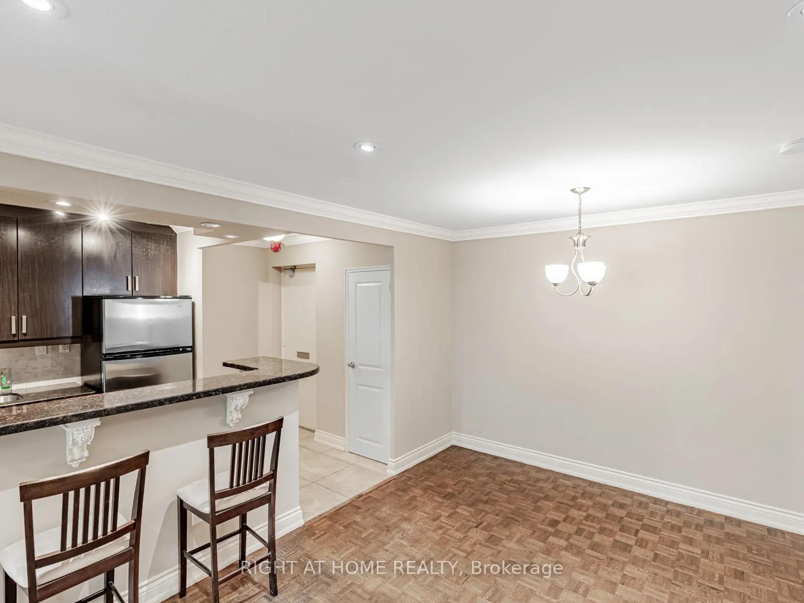 71 Jonesville Crescent, #104
