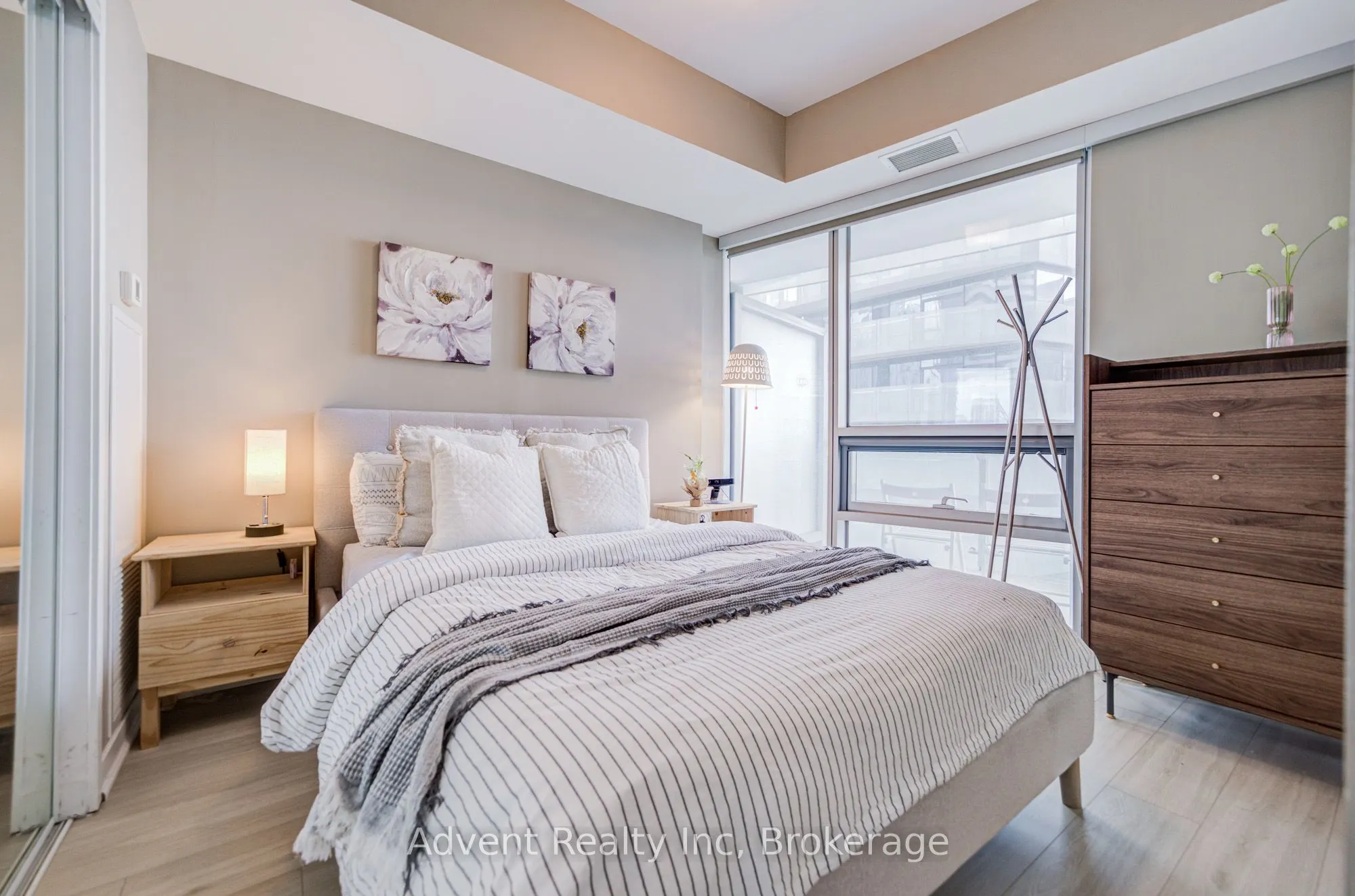 14 York Street, #2306