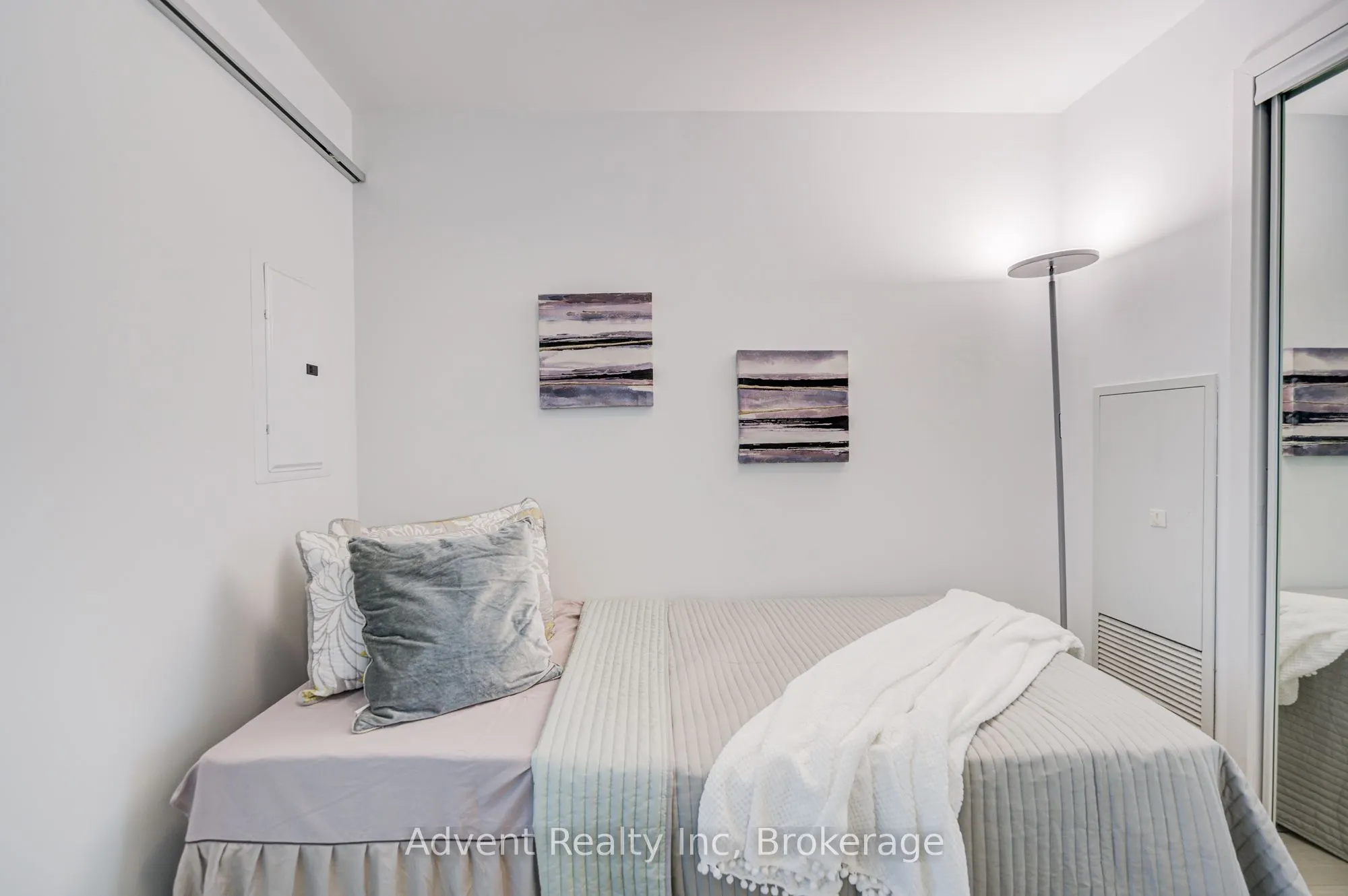 14 York Street, #2306