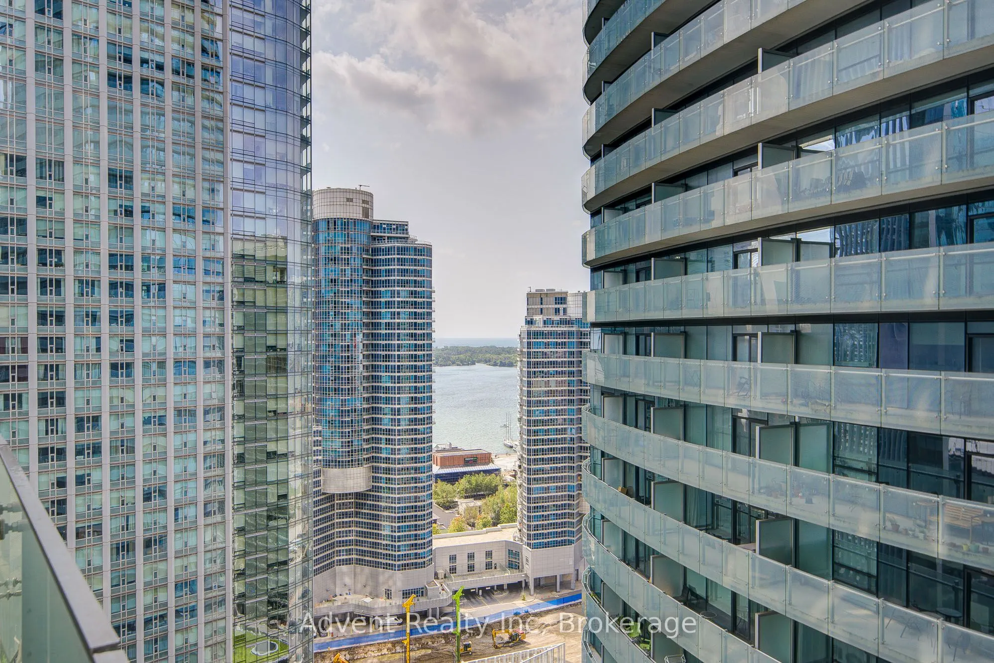 14 York Street, #2306