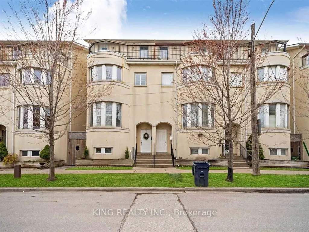 118 Tisdale Avenue