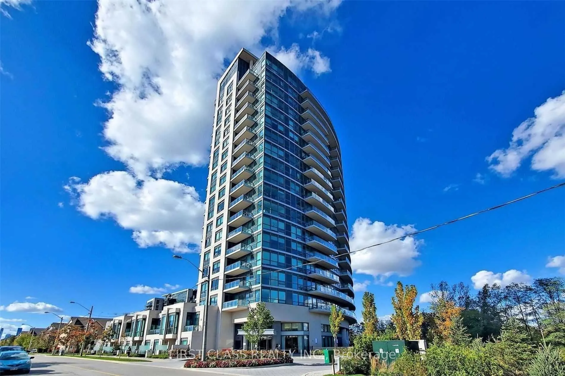 160 vanderhoof Avenue, #209