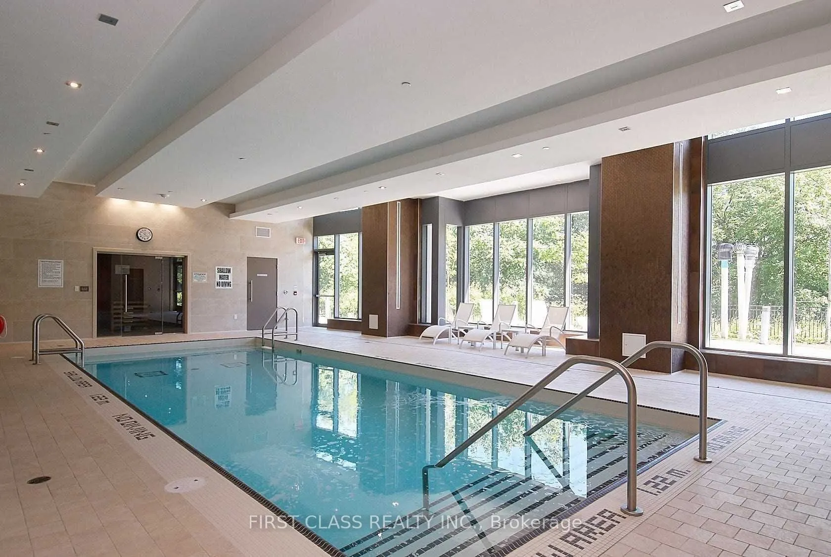 160 vanderhoof Avenue, #209