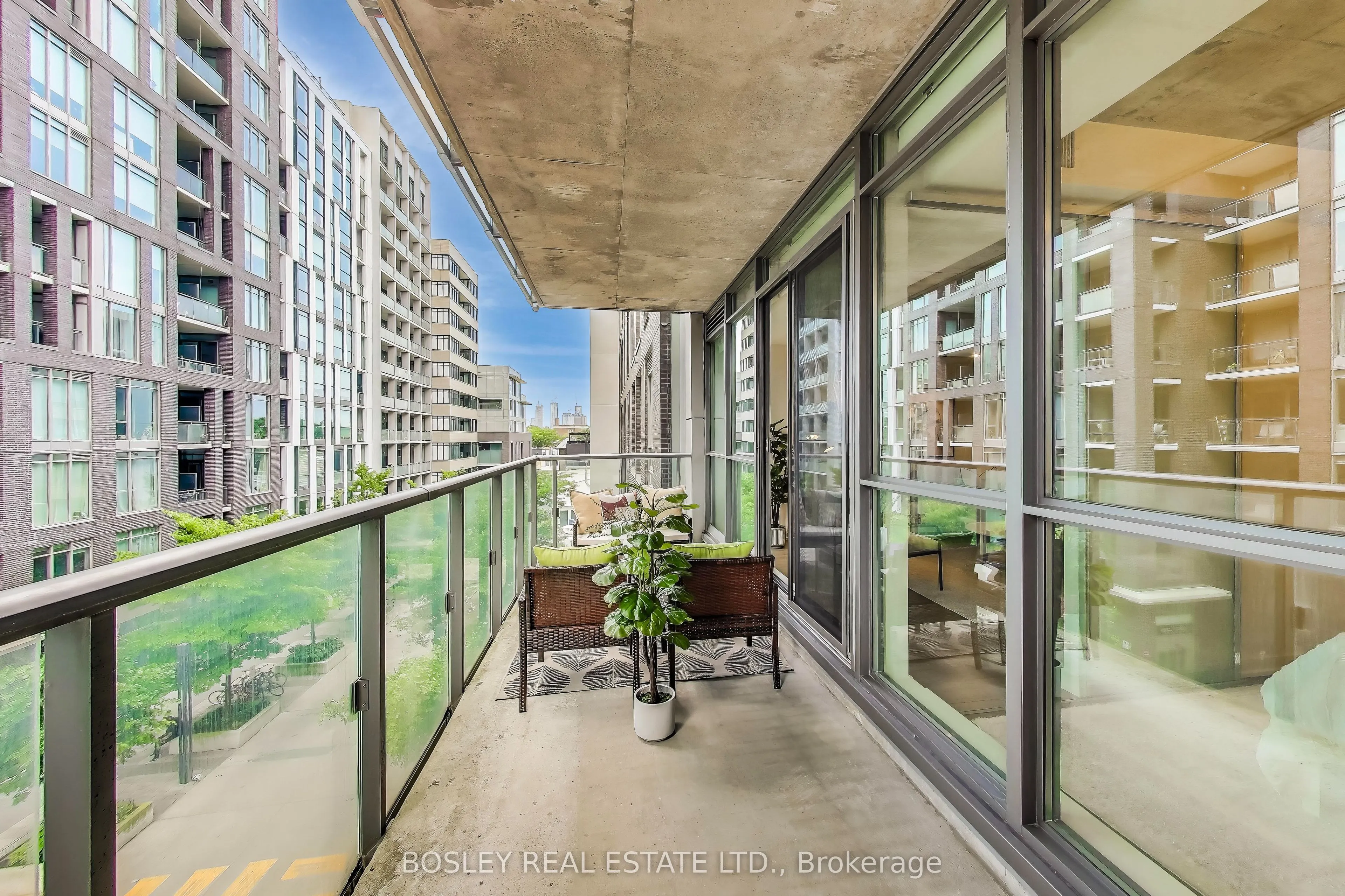 8 Gladstone Avenue, #403